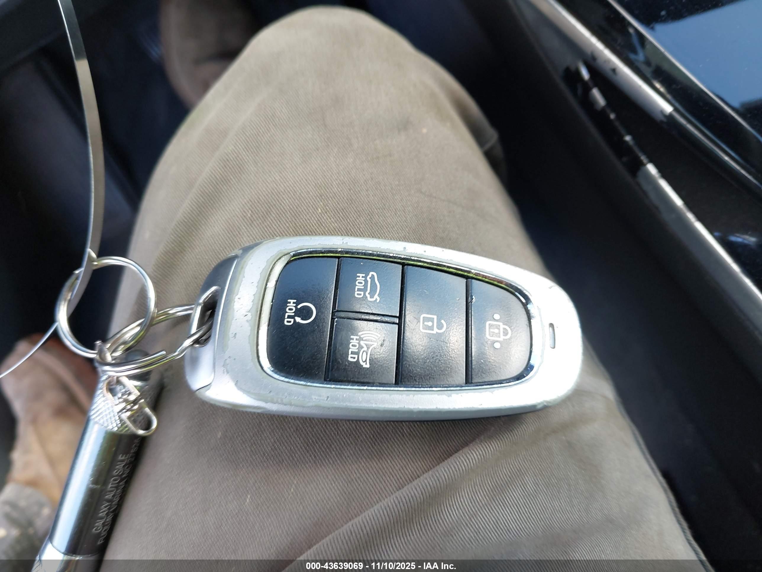 HYUNDAI SONATA image 11