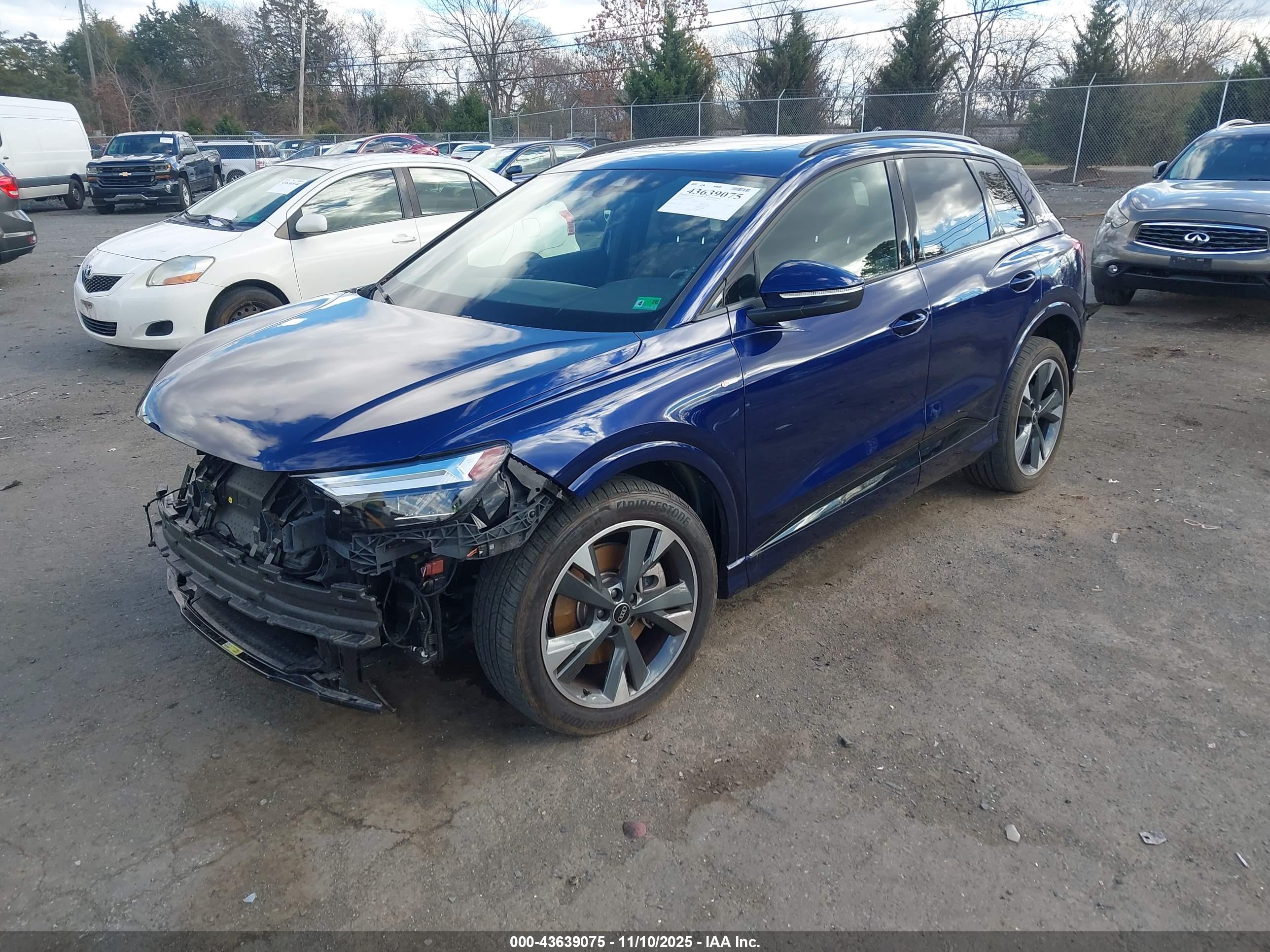 AUDI Q4 image 2