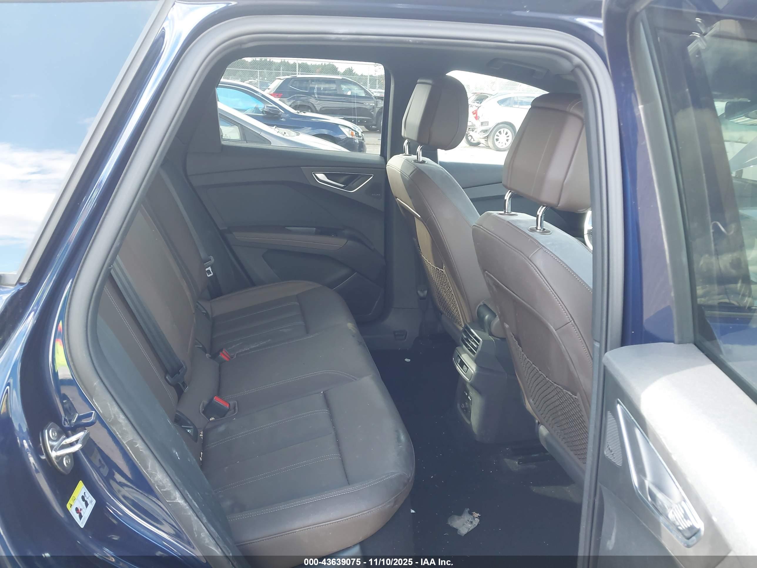 AUDI Q4 image 8