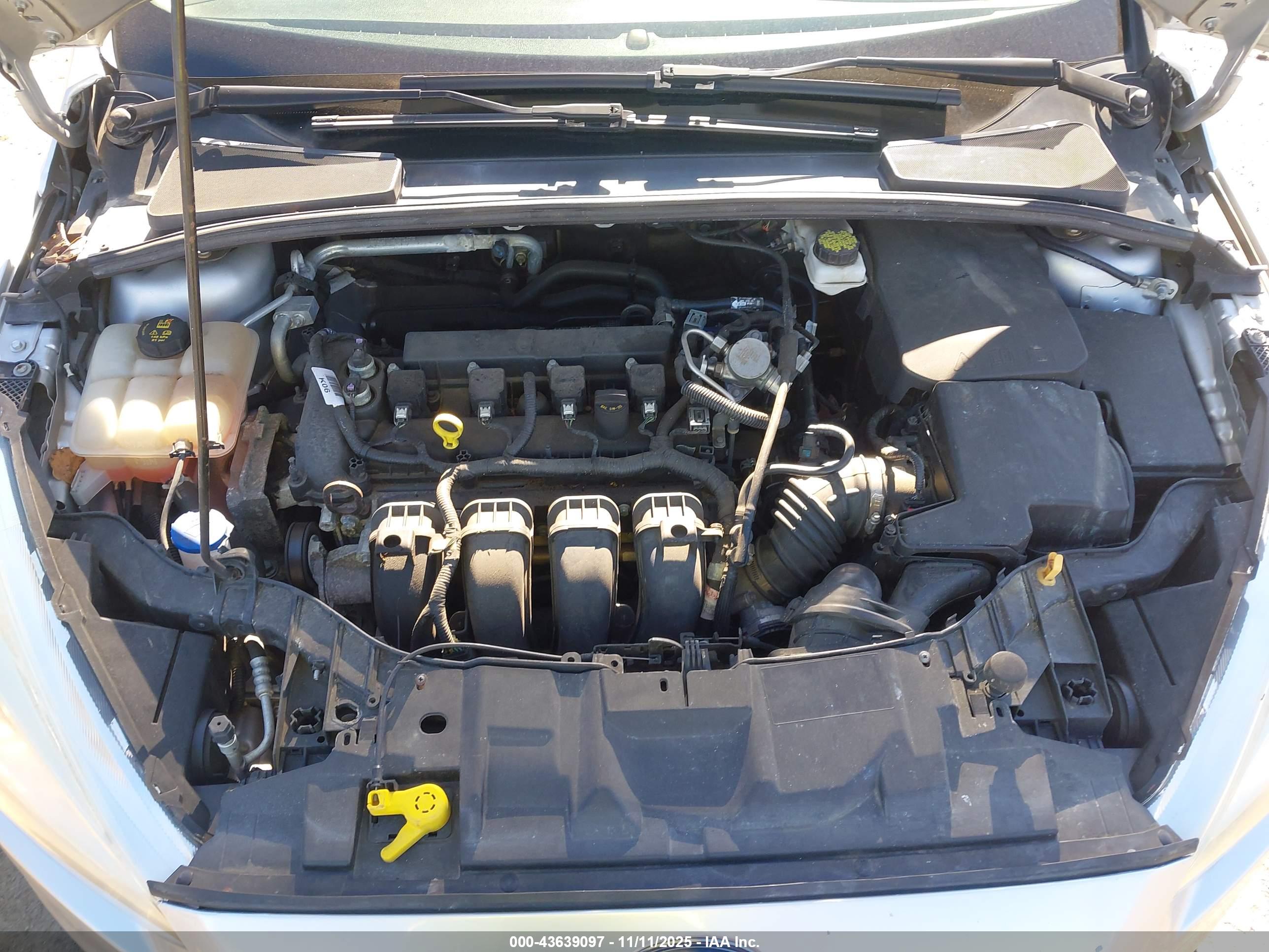 FORD FOCUS image 10