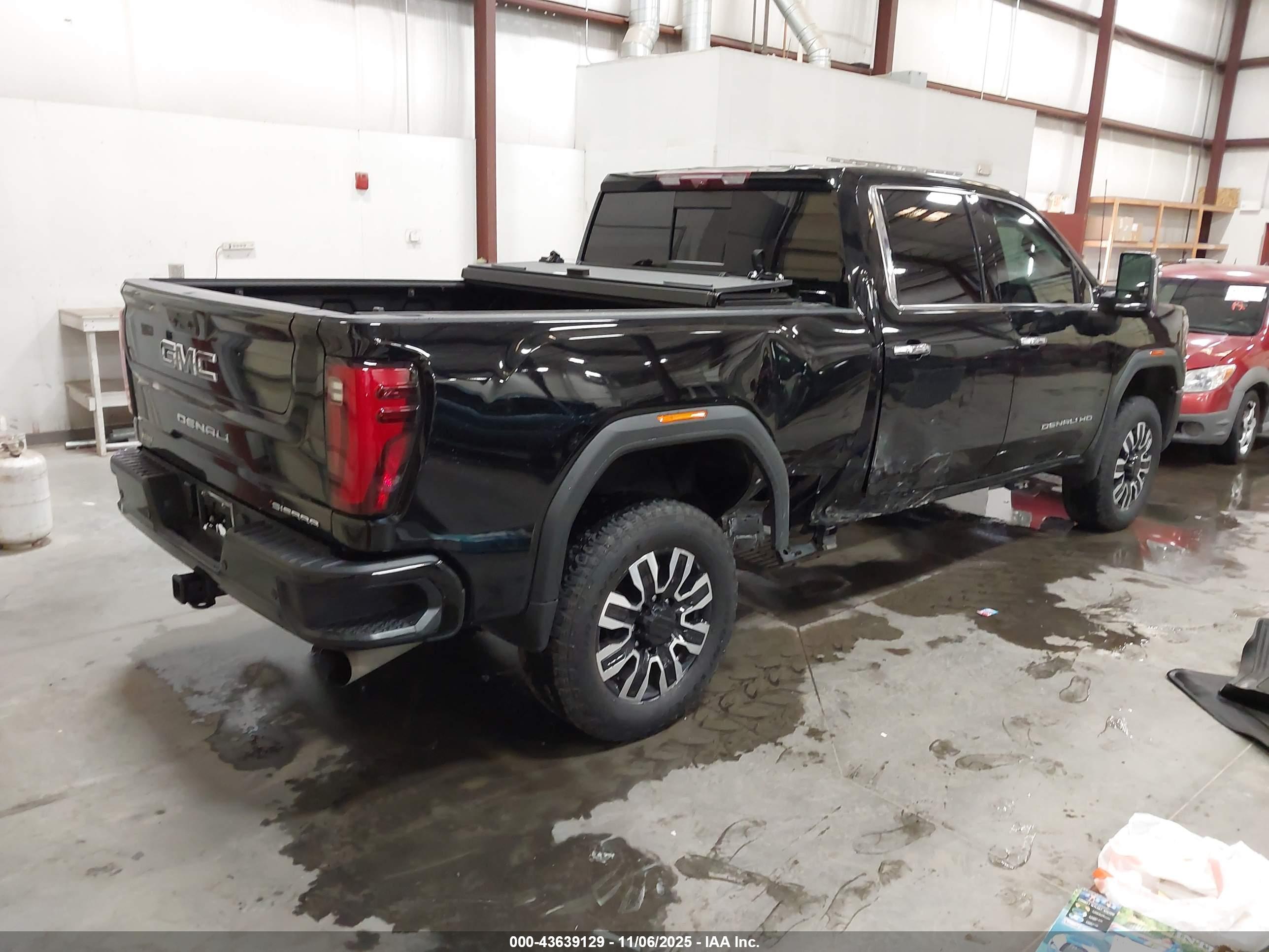 GMC SIERRA image 4