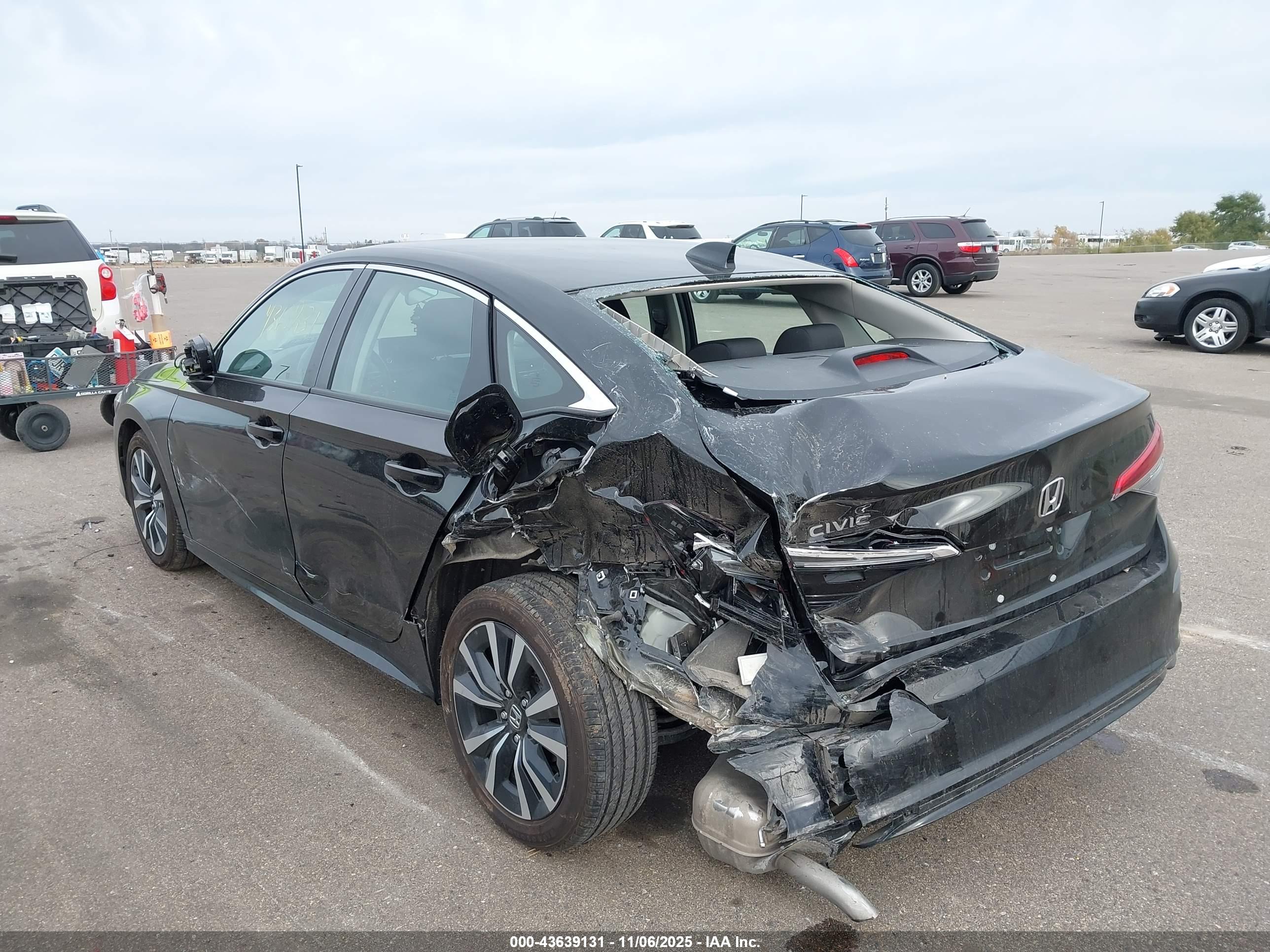 HONDA CIVIC image 3