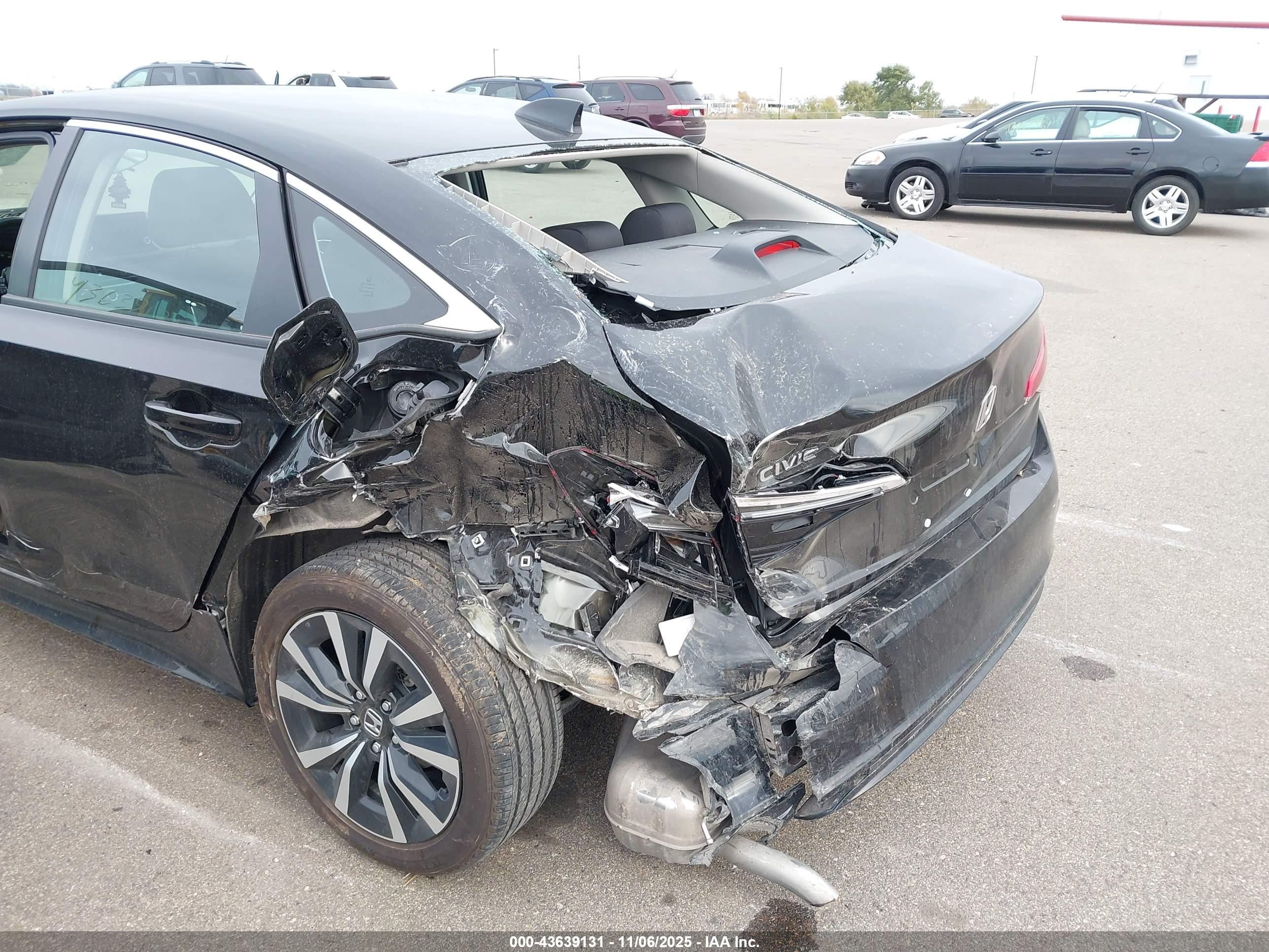 HONDA CIVIC image 6