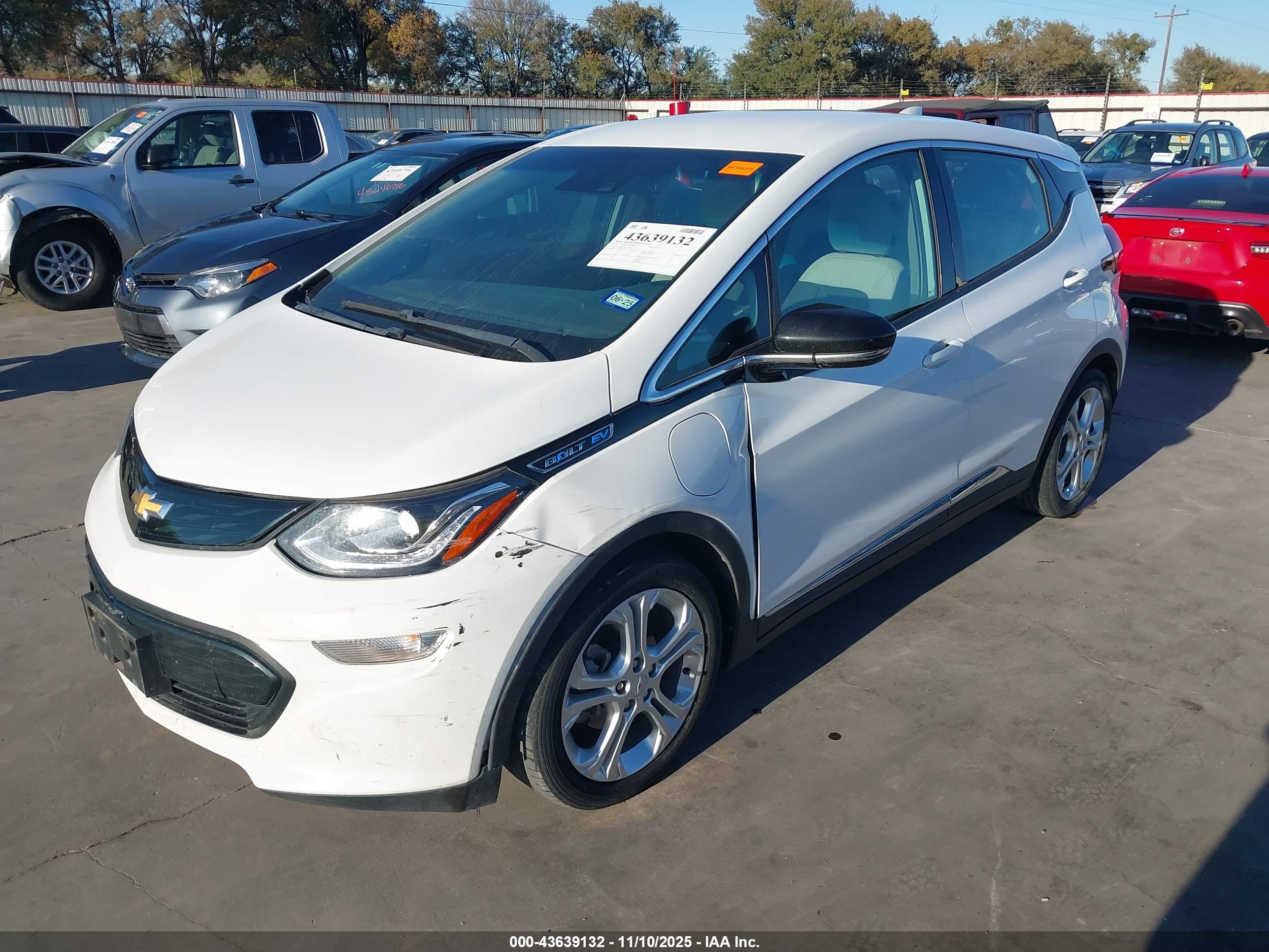 CHEVROLET BOLT image 2