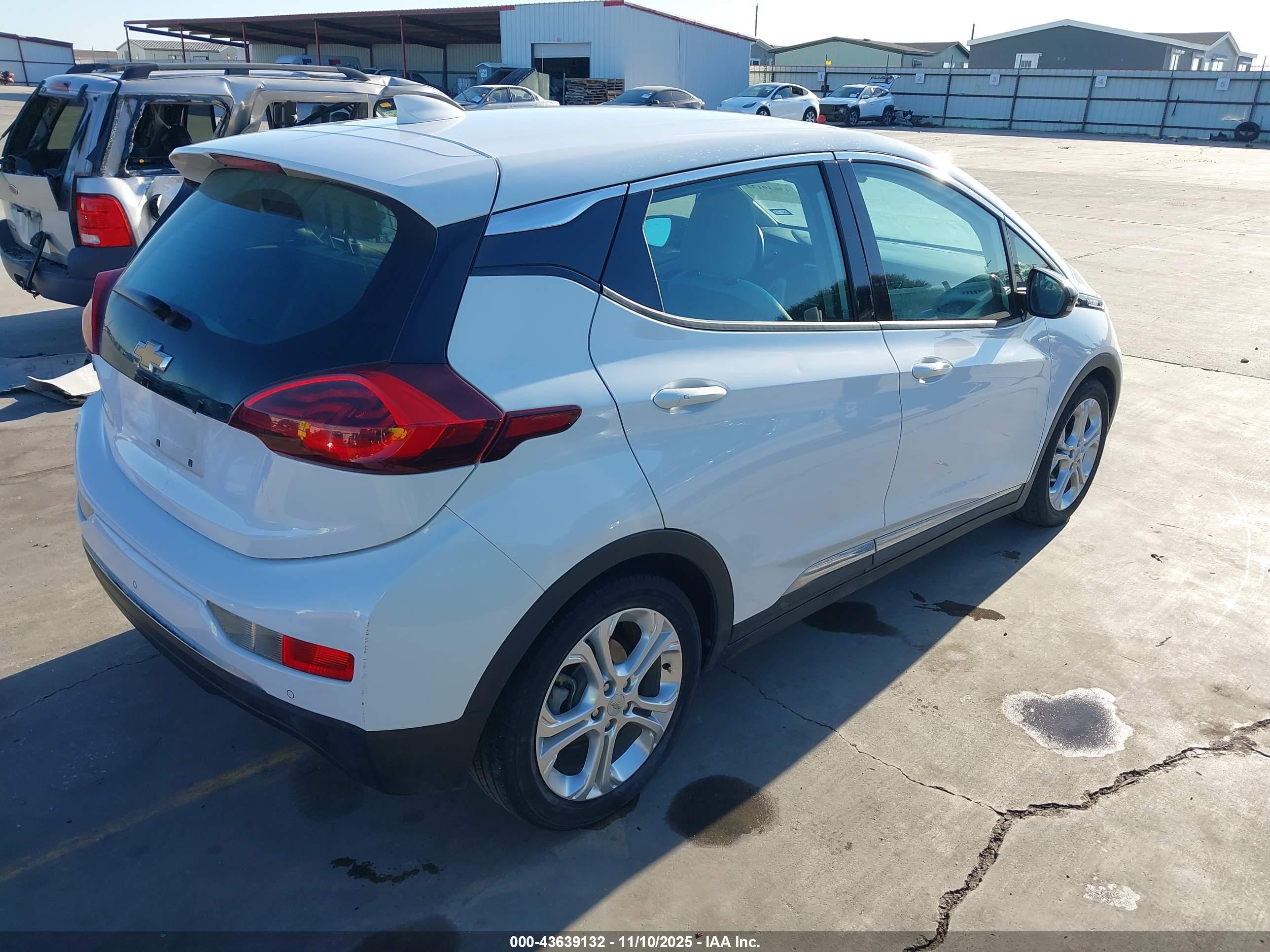 CHEVROLET BOLT image 4