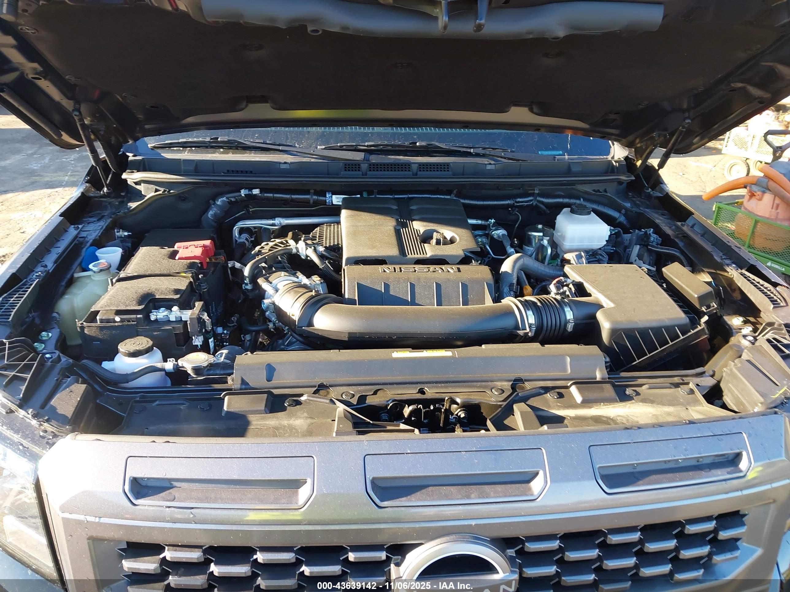 NISSAN FRONTIER image 10