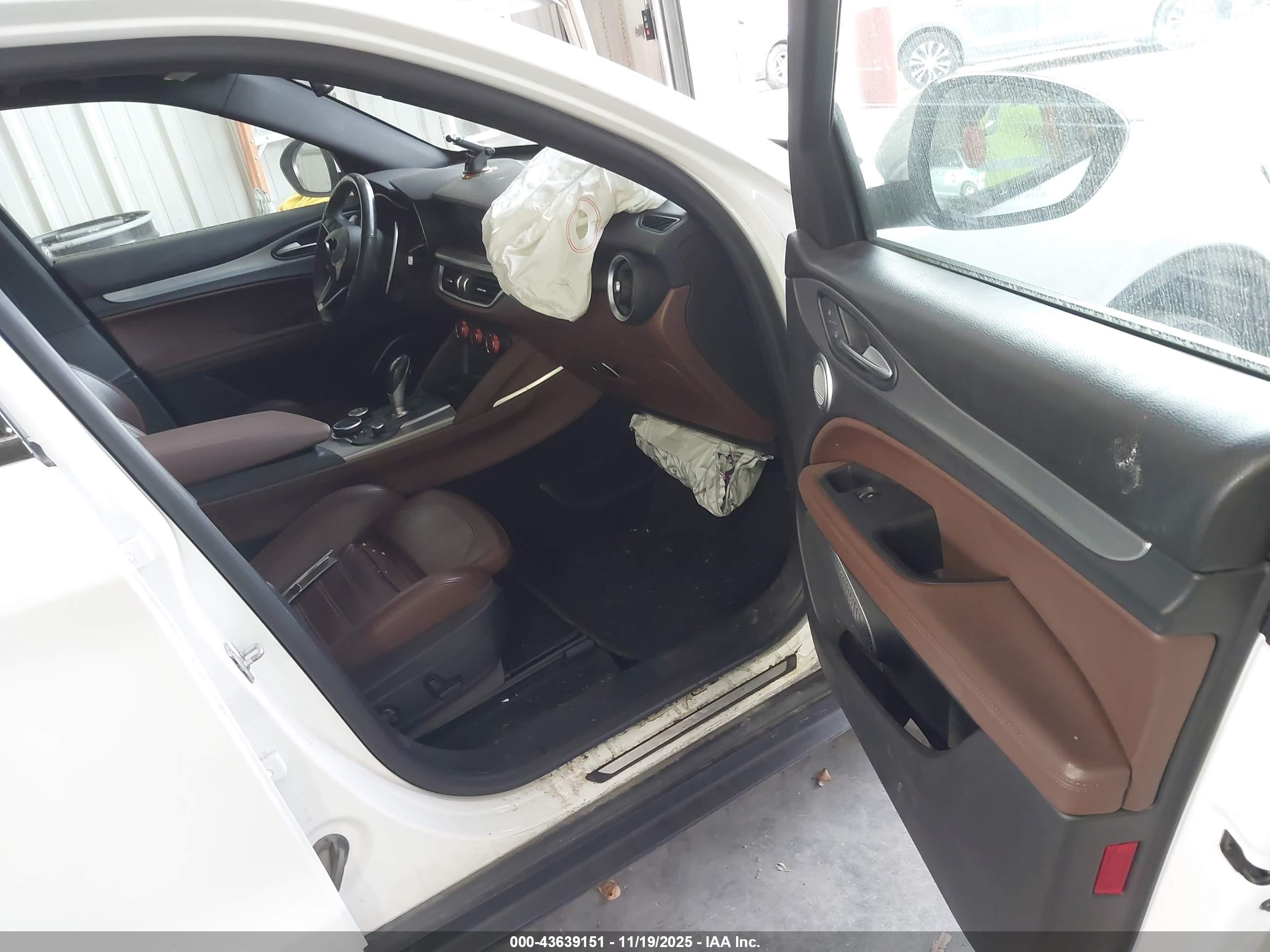 ALFA ROMEO image 5