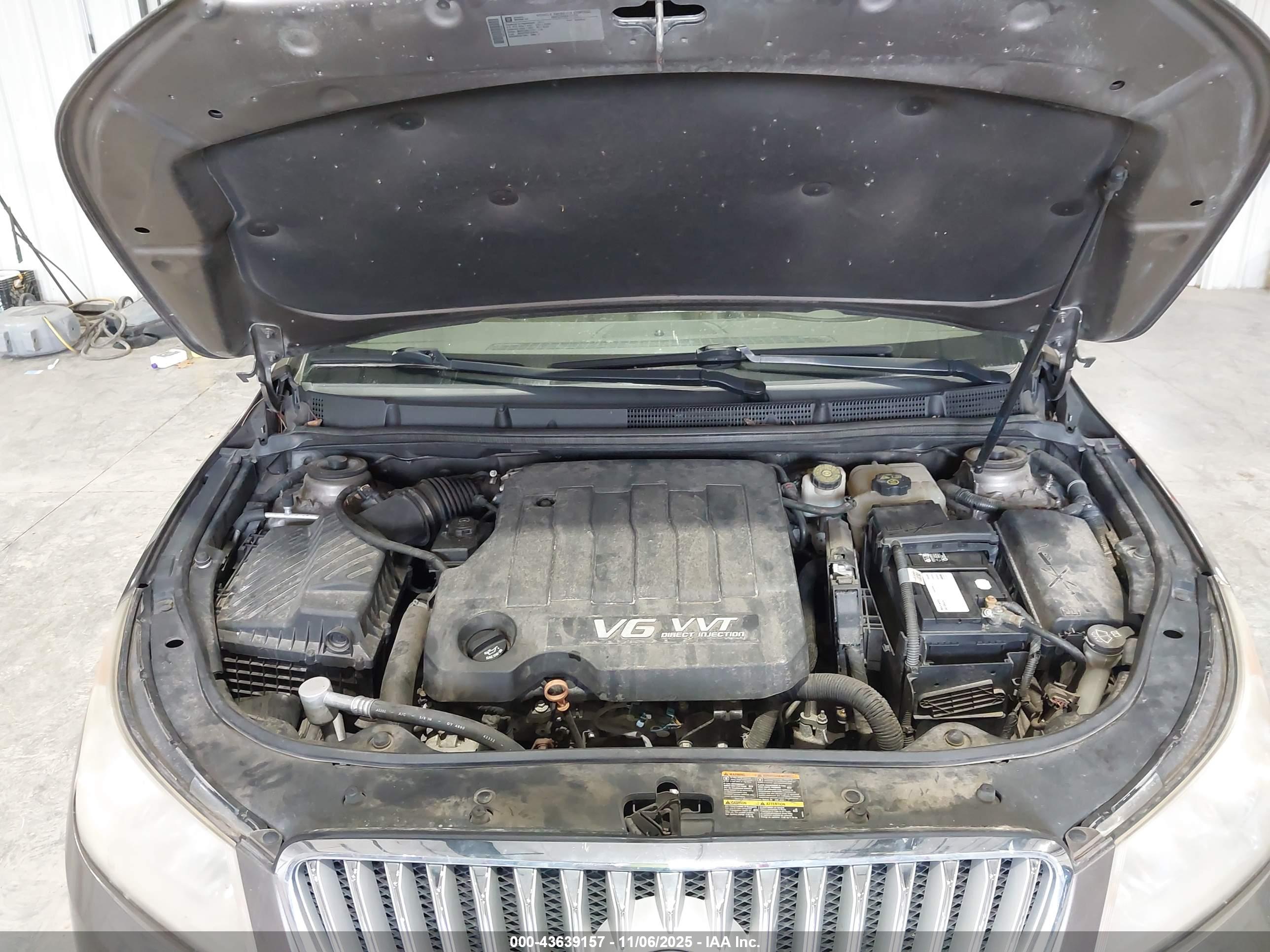 BUICK LACROSSE image 10