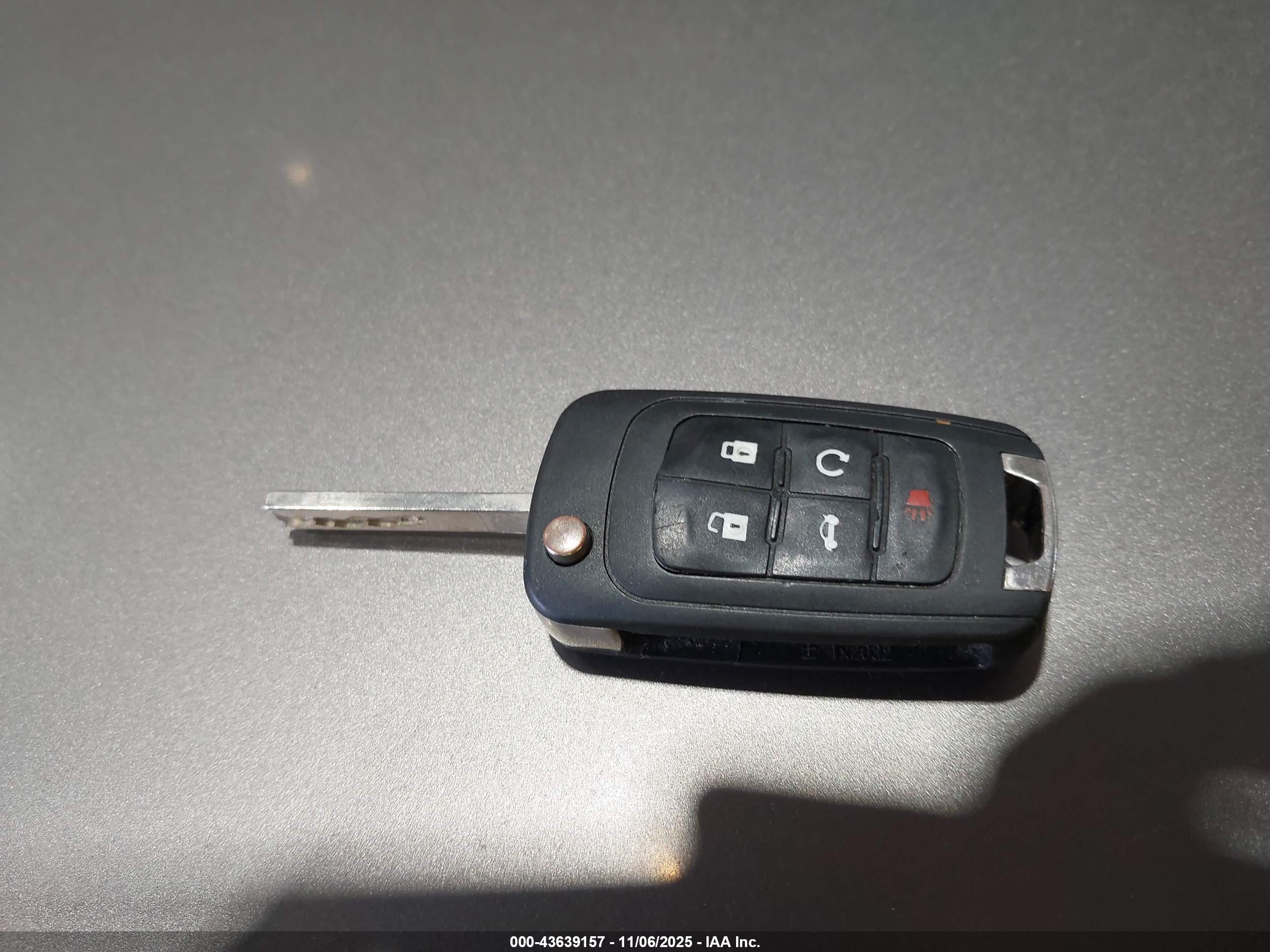 BUICK LACROSSE image 11