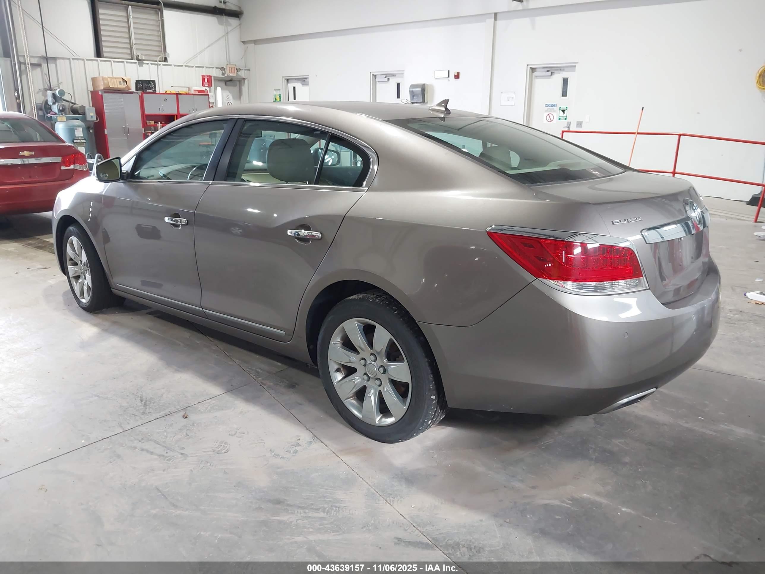 BUICK LACROSSE image 3