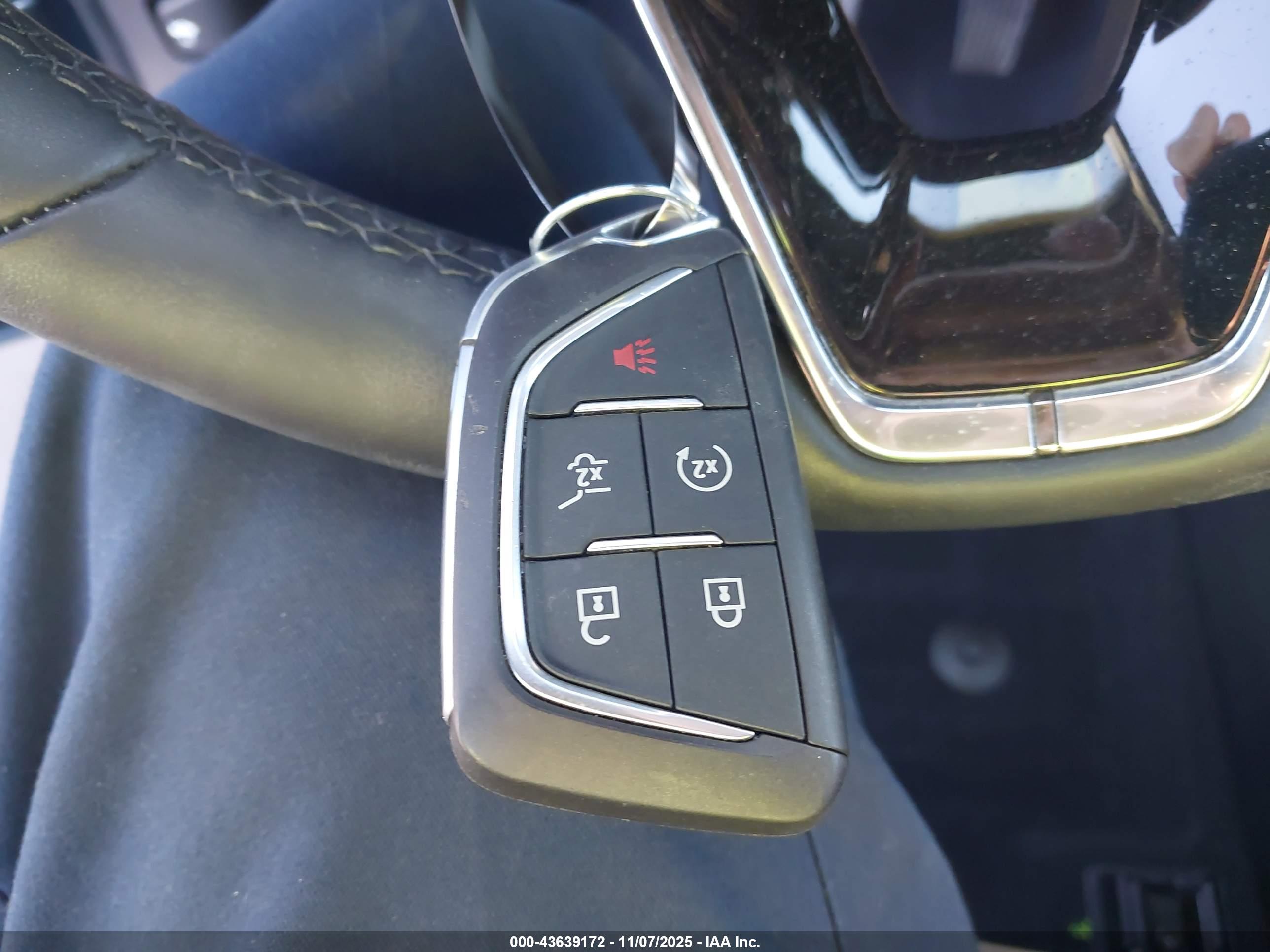 CADILLAC LYRIQ image 11