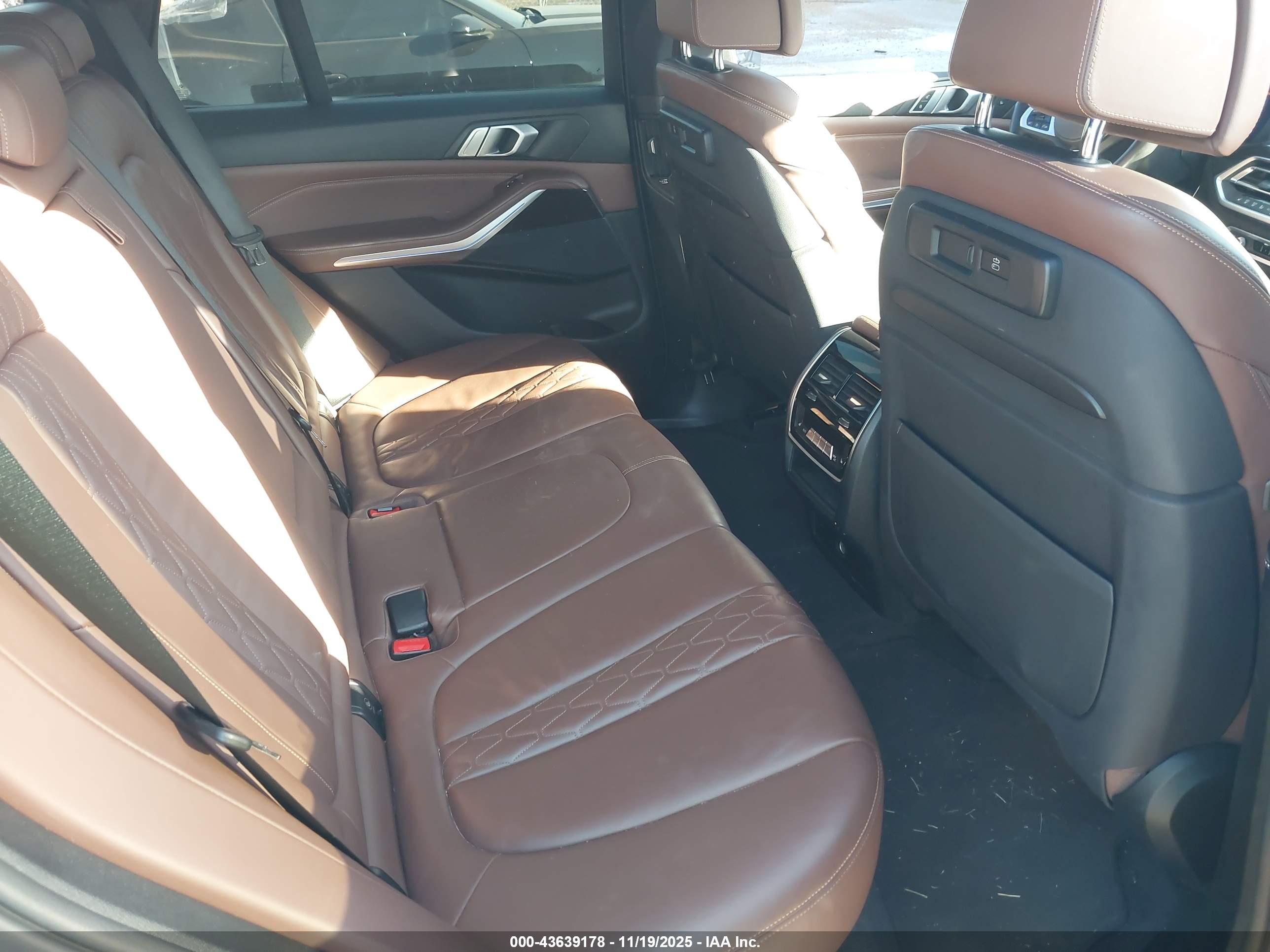 BMW X5 image 8
