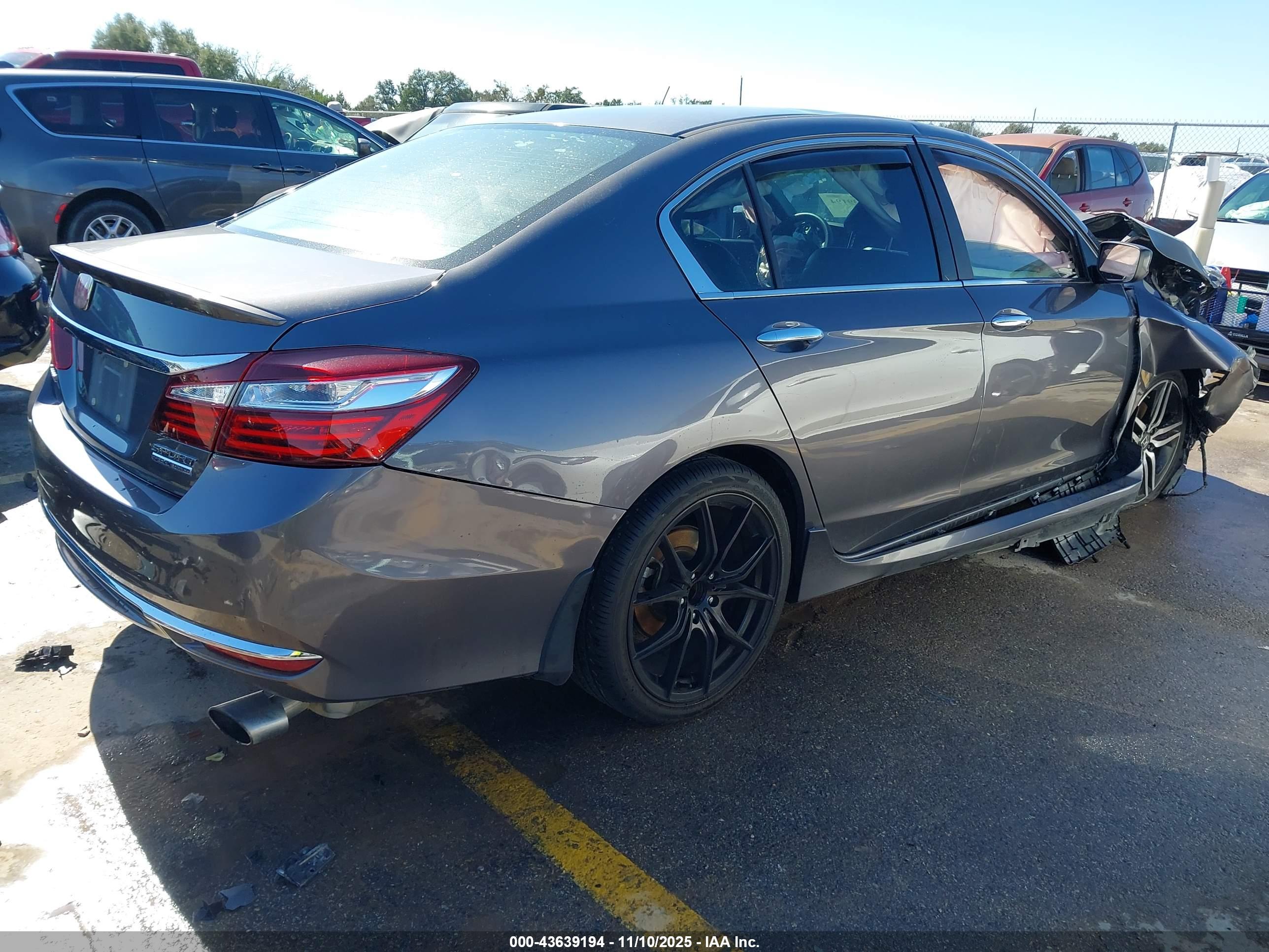 HONDA ACCORD image 4