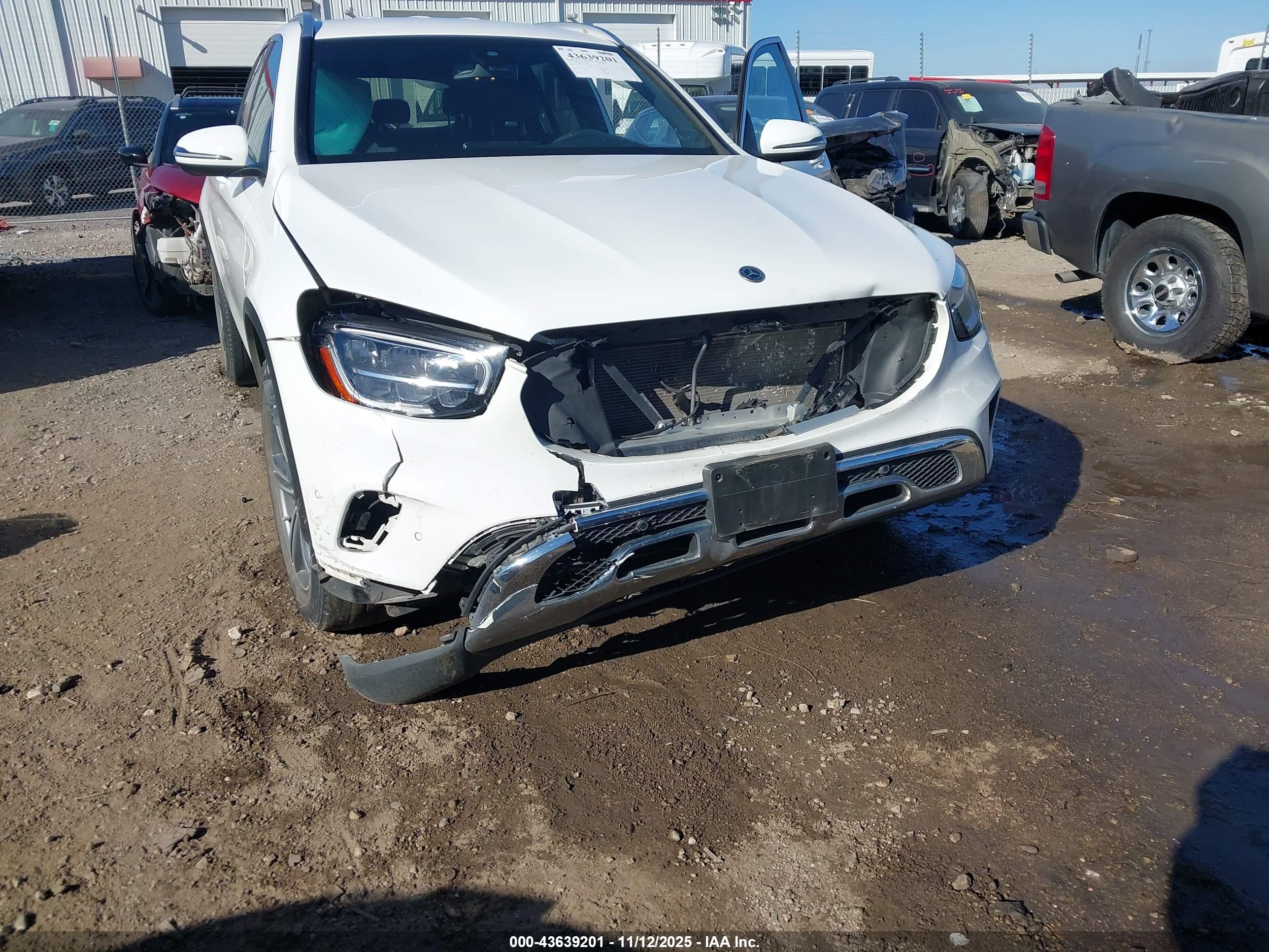 MERCEDES-BENZ GLC image 6