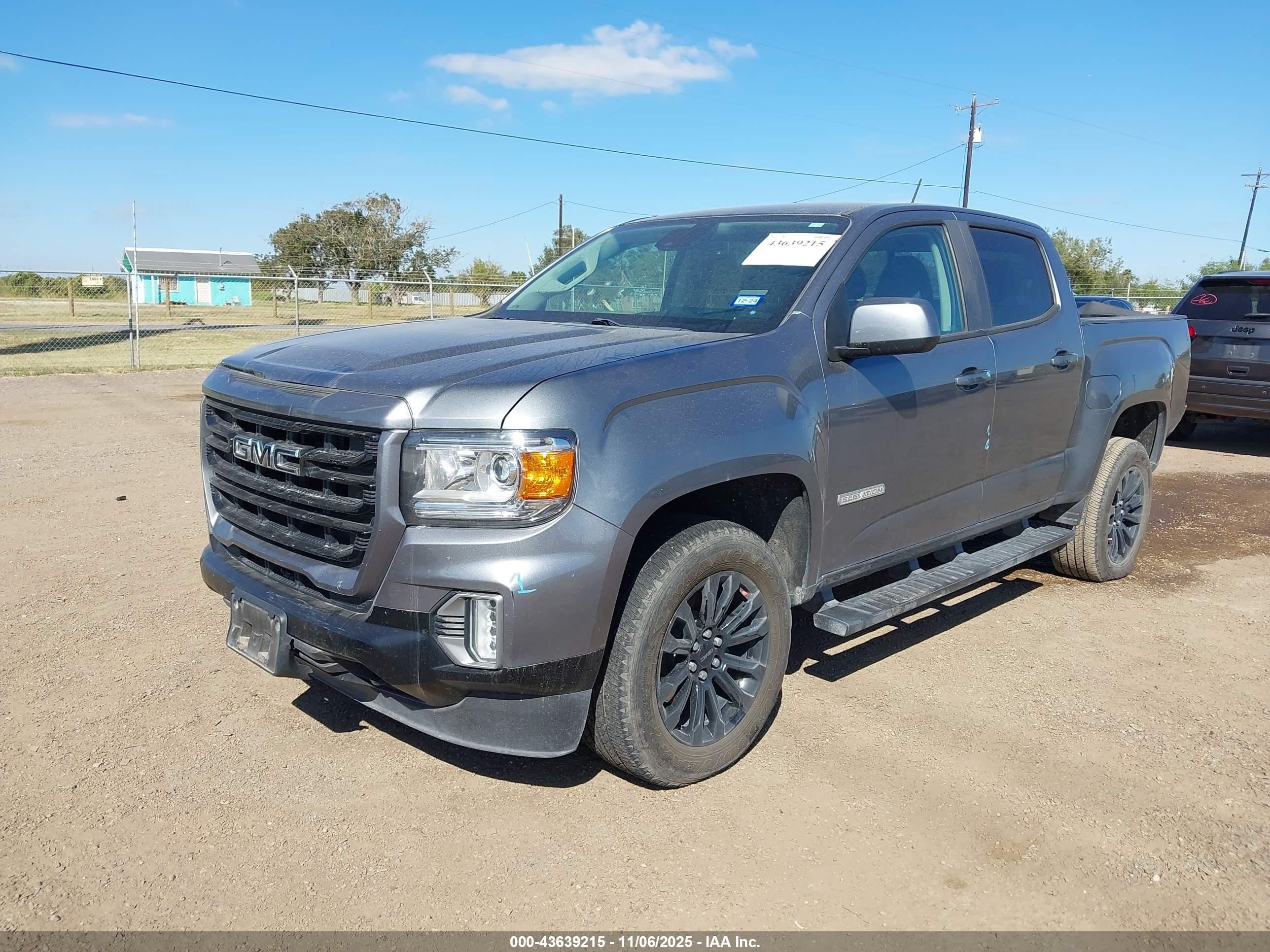 GMC CANYON image 2