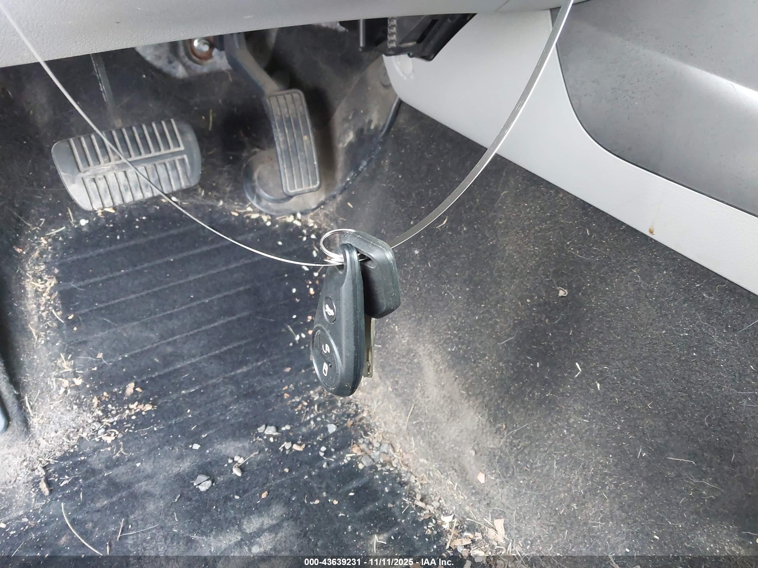 SUBARU FORESTER image 11