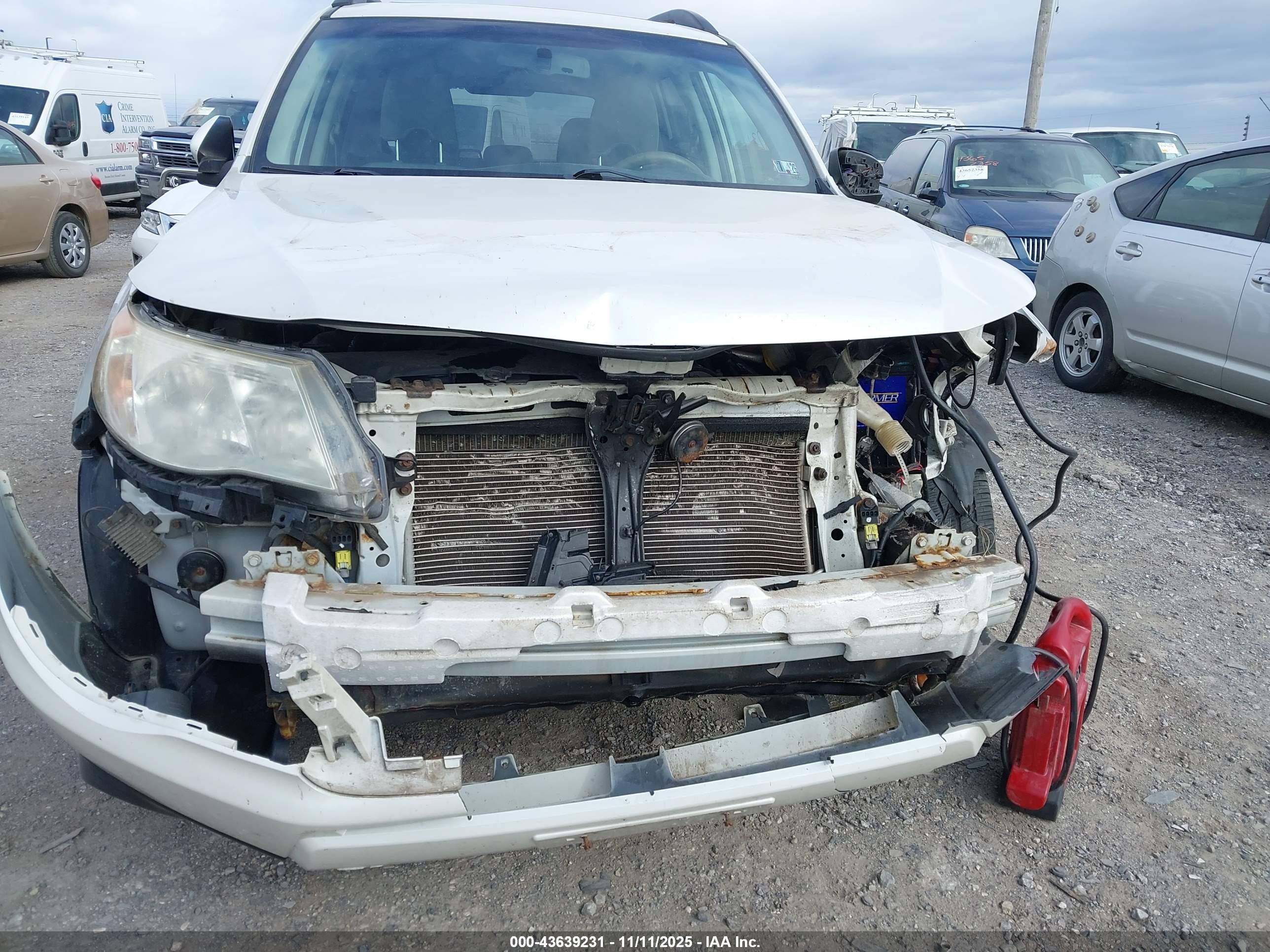 SUBARU FORESTER image 6