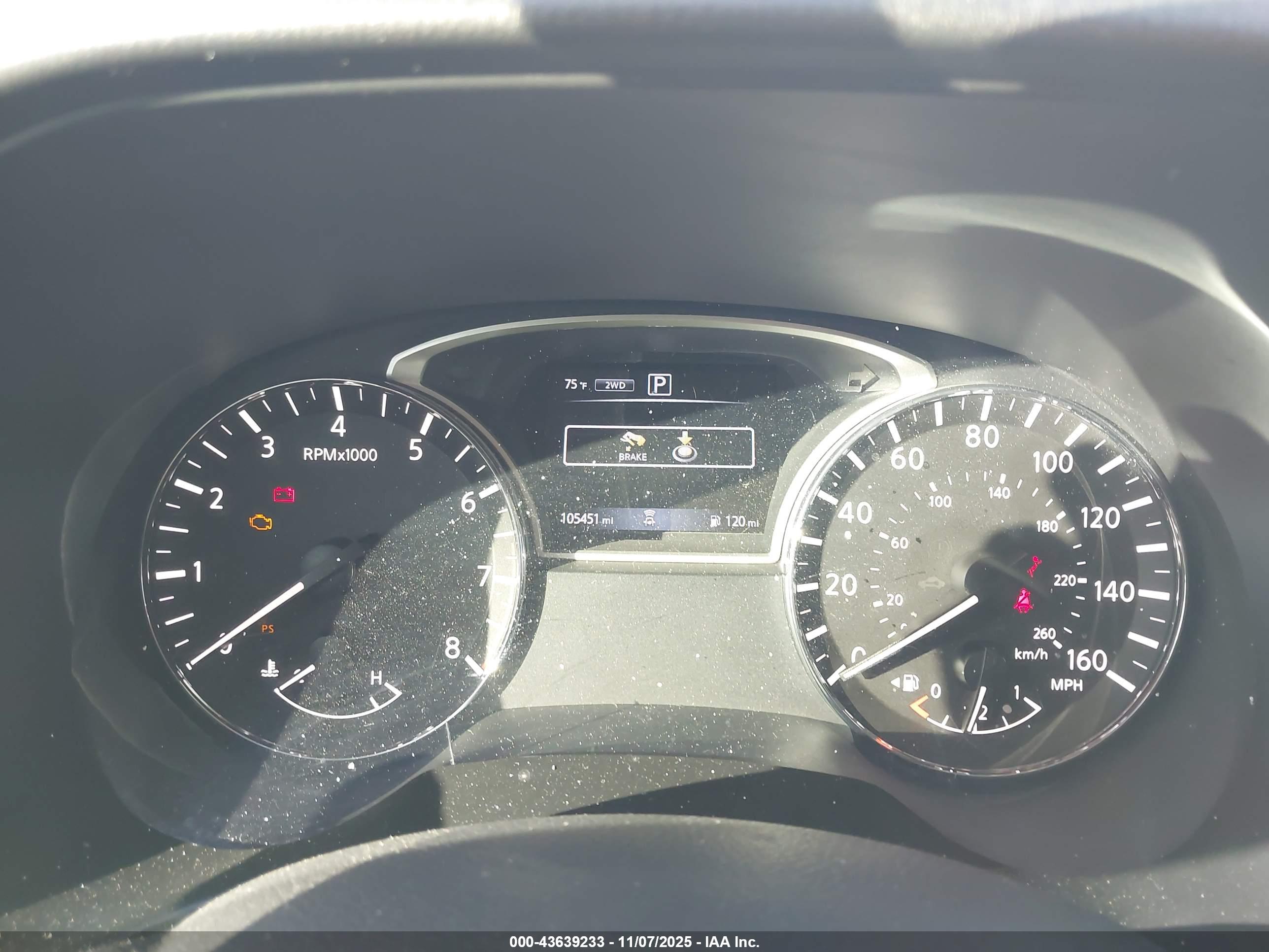 NISSAN PATHFINDER image 7