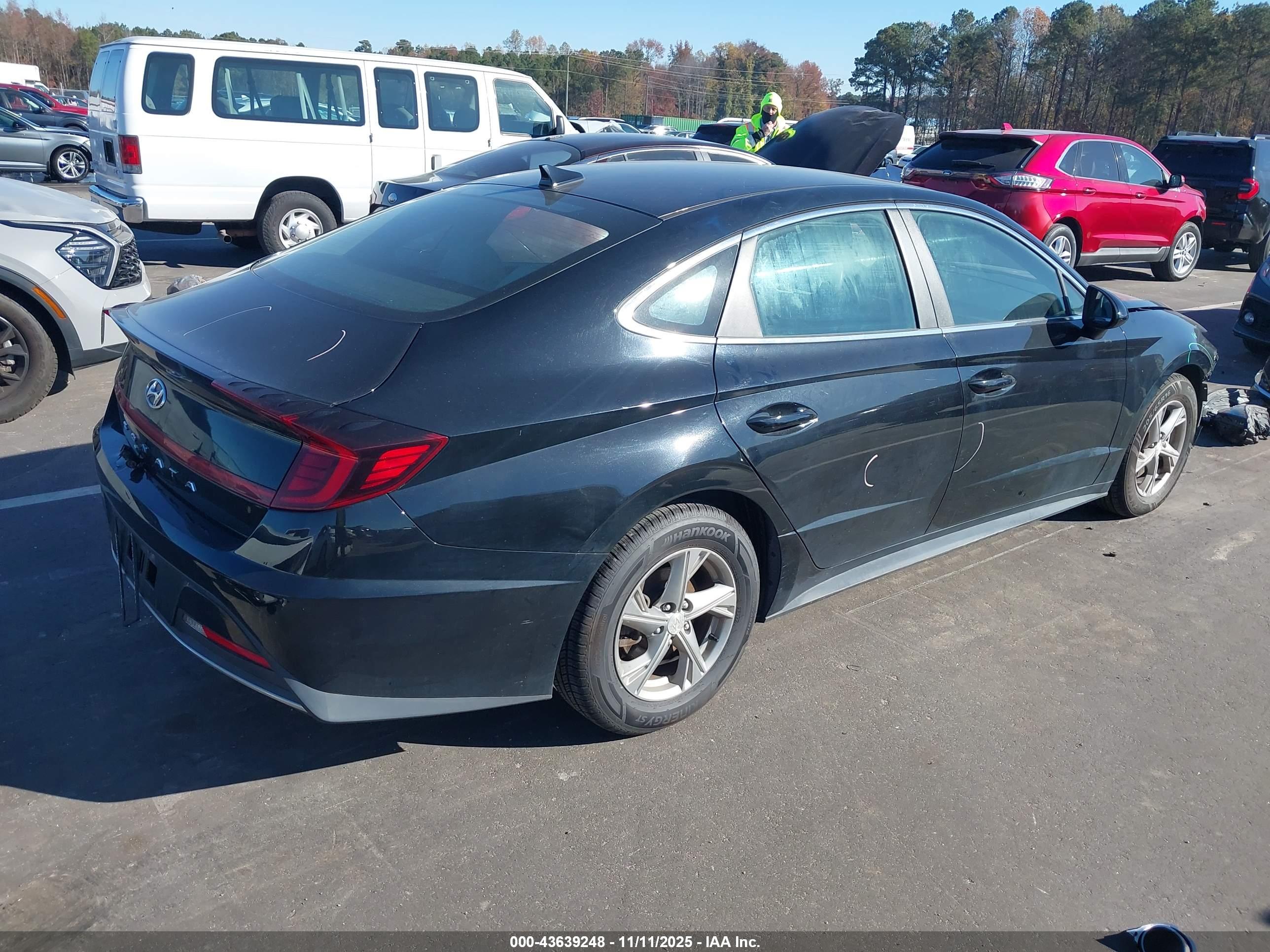 HYUNDAI SONATA image 4