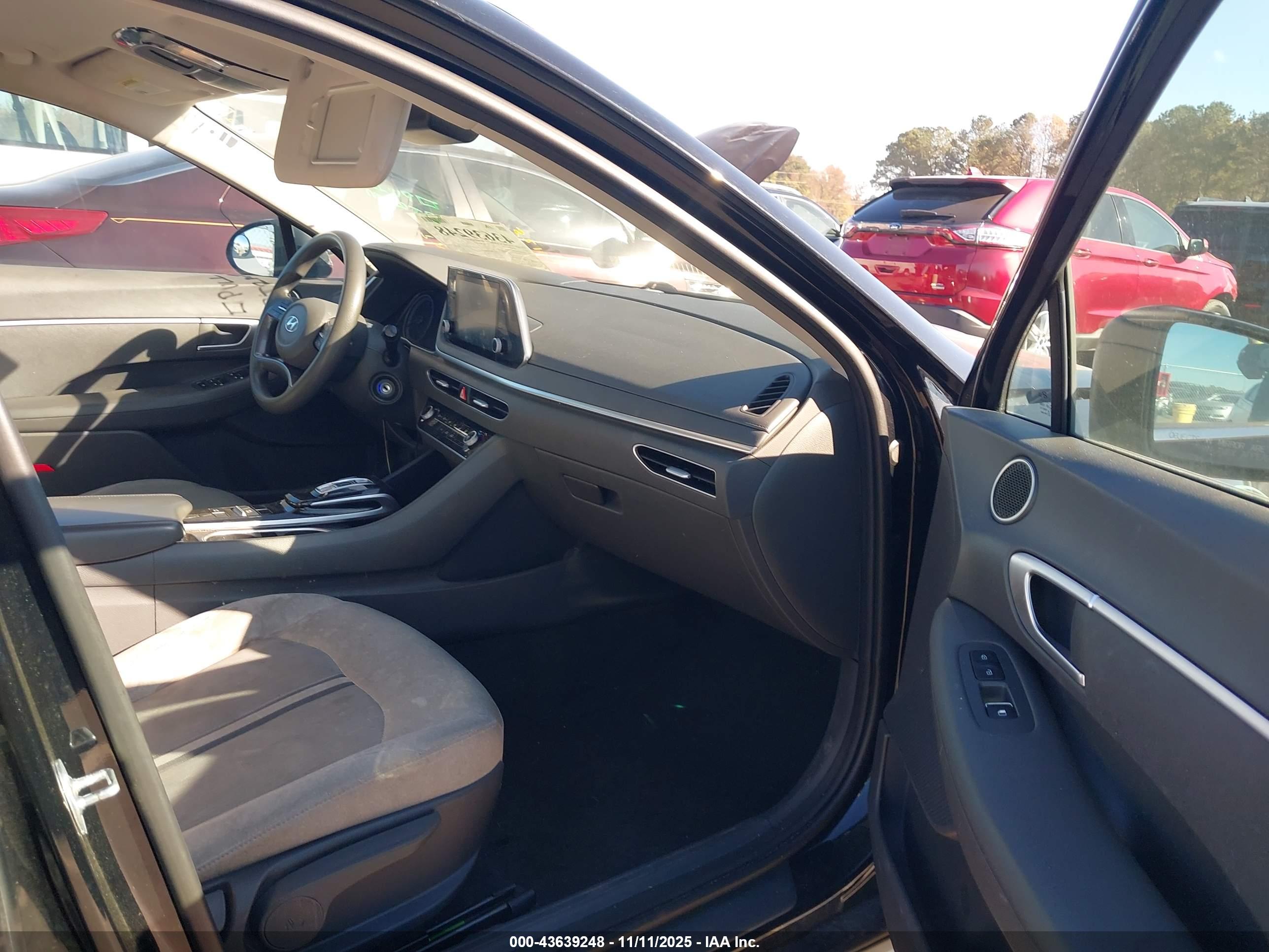 HYUNDAI SONATA image 5