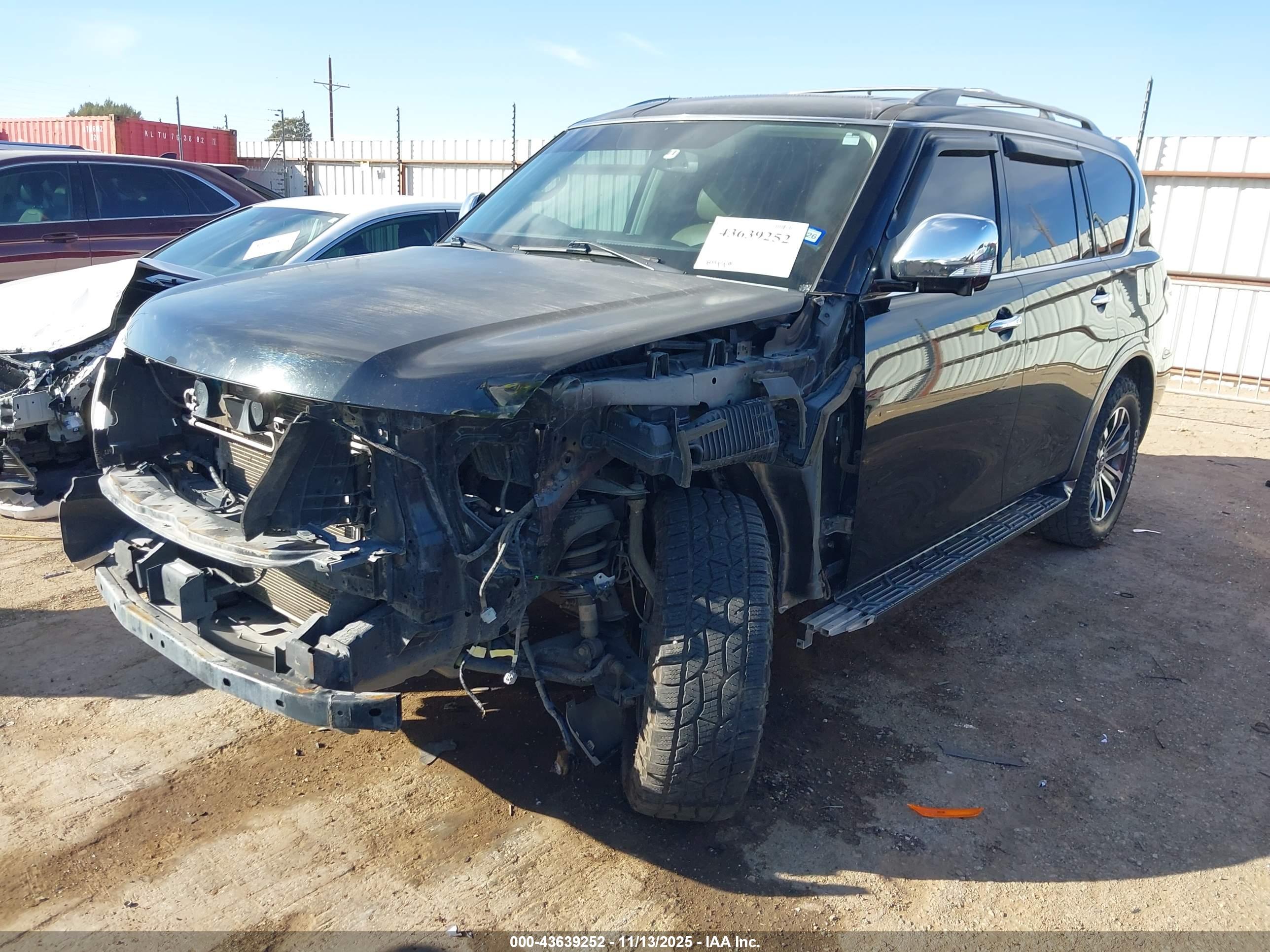 NISSAN ARMADA image 2