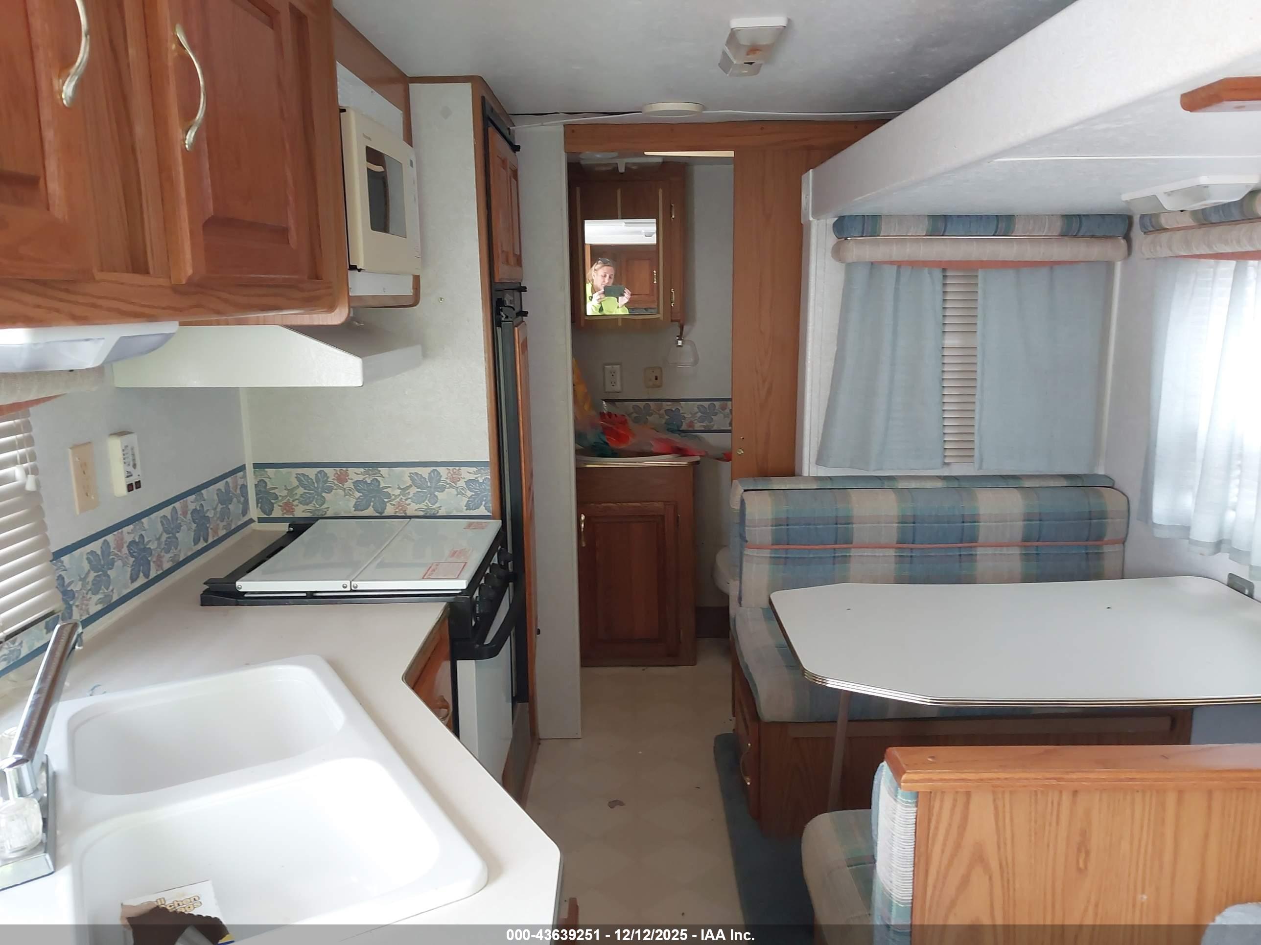 JAYCO EAGLE image 8