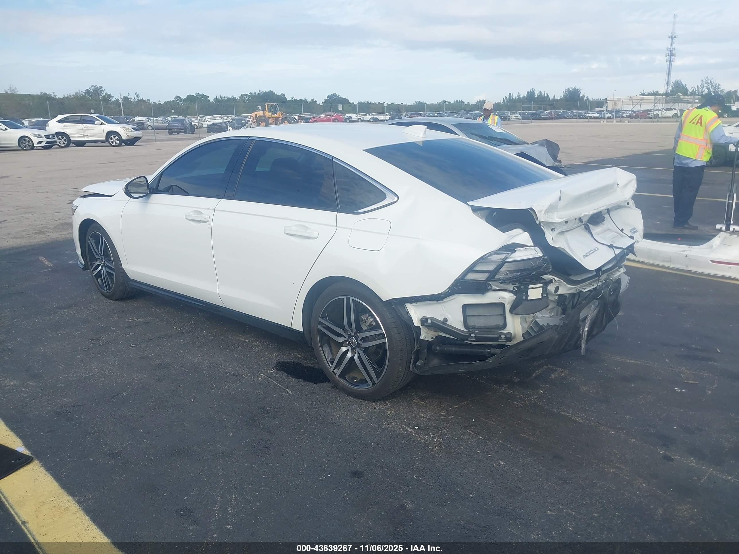 HONDA ACCORD image 3