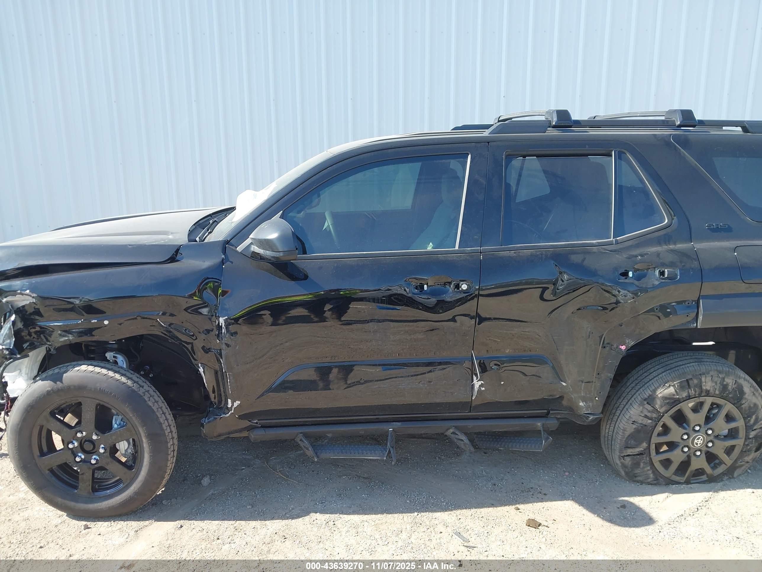 TOYOTA 4RUNNER image 6