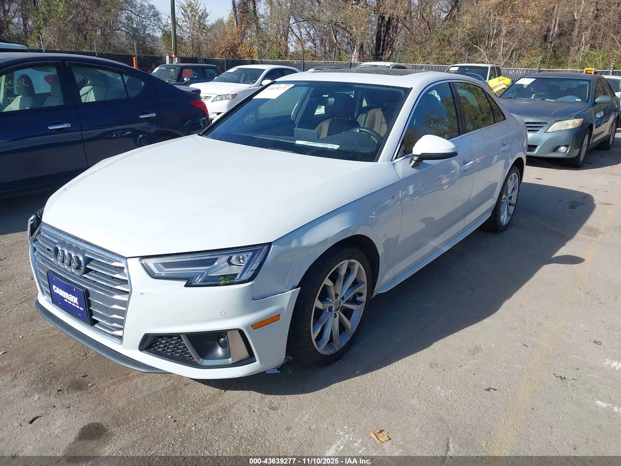 AUDI A4 image 2