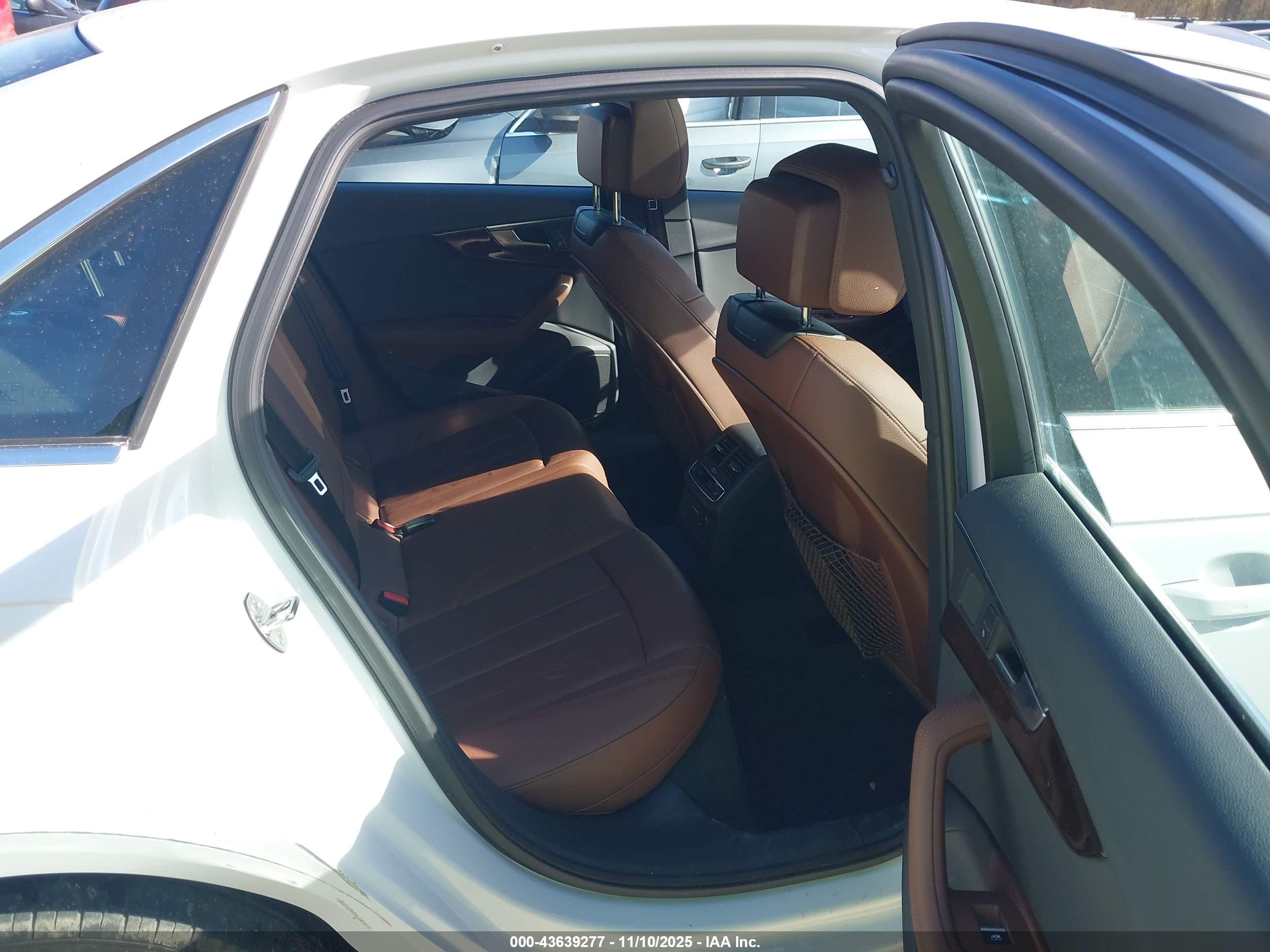 AUDI A4 image 8