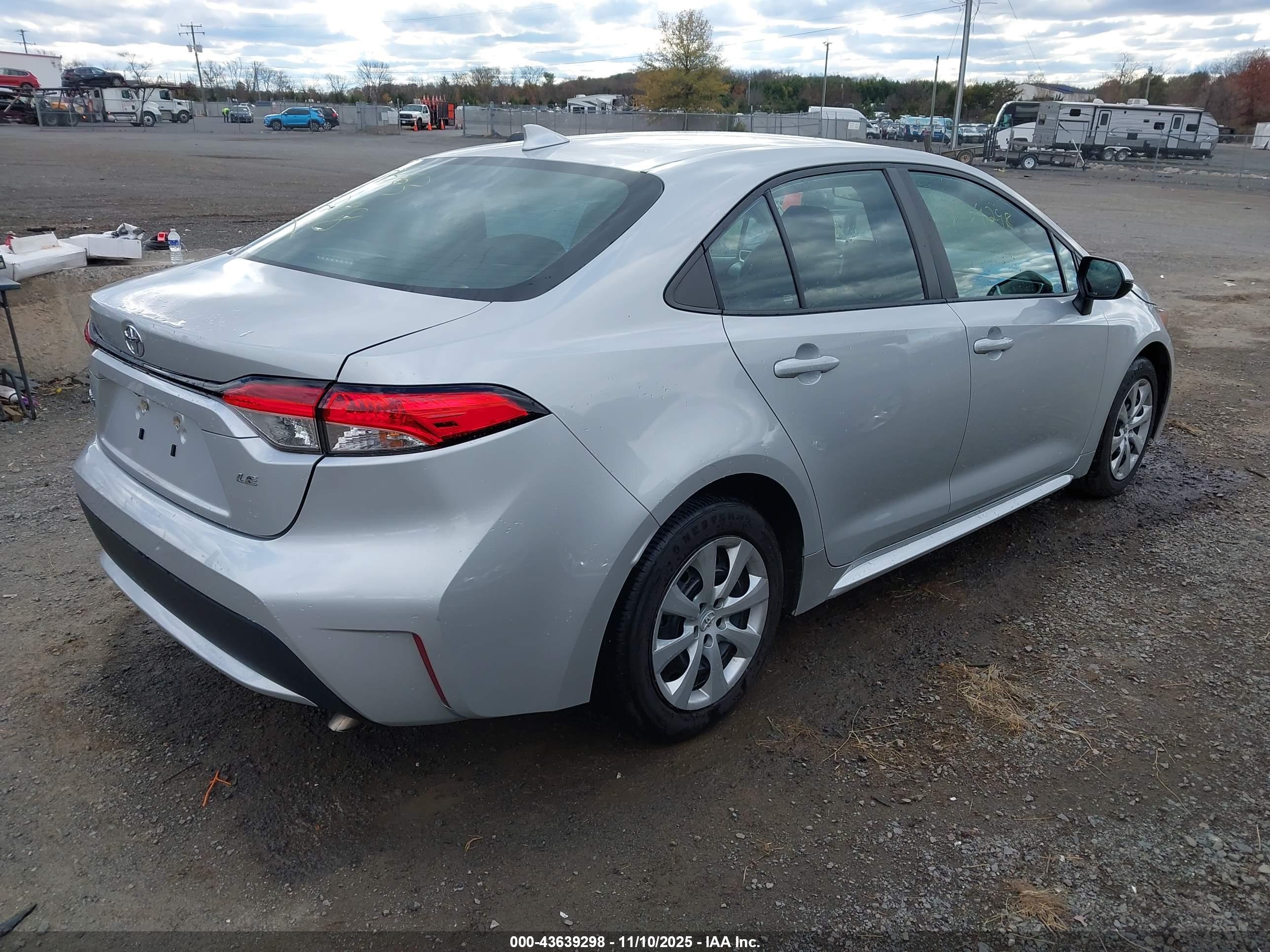 TOYOTA COROLLA image 4