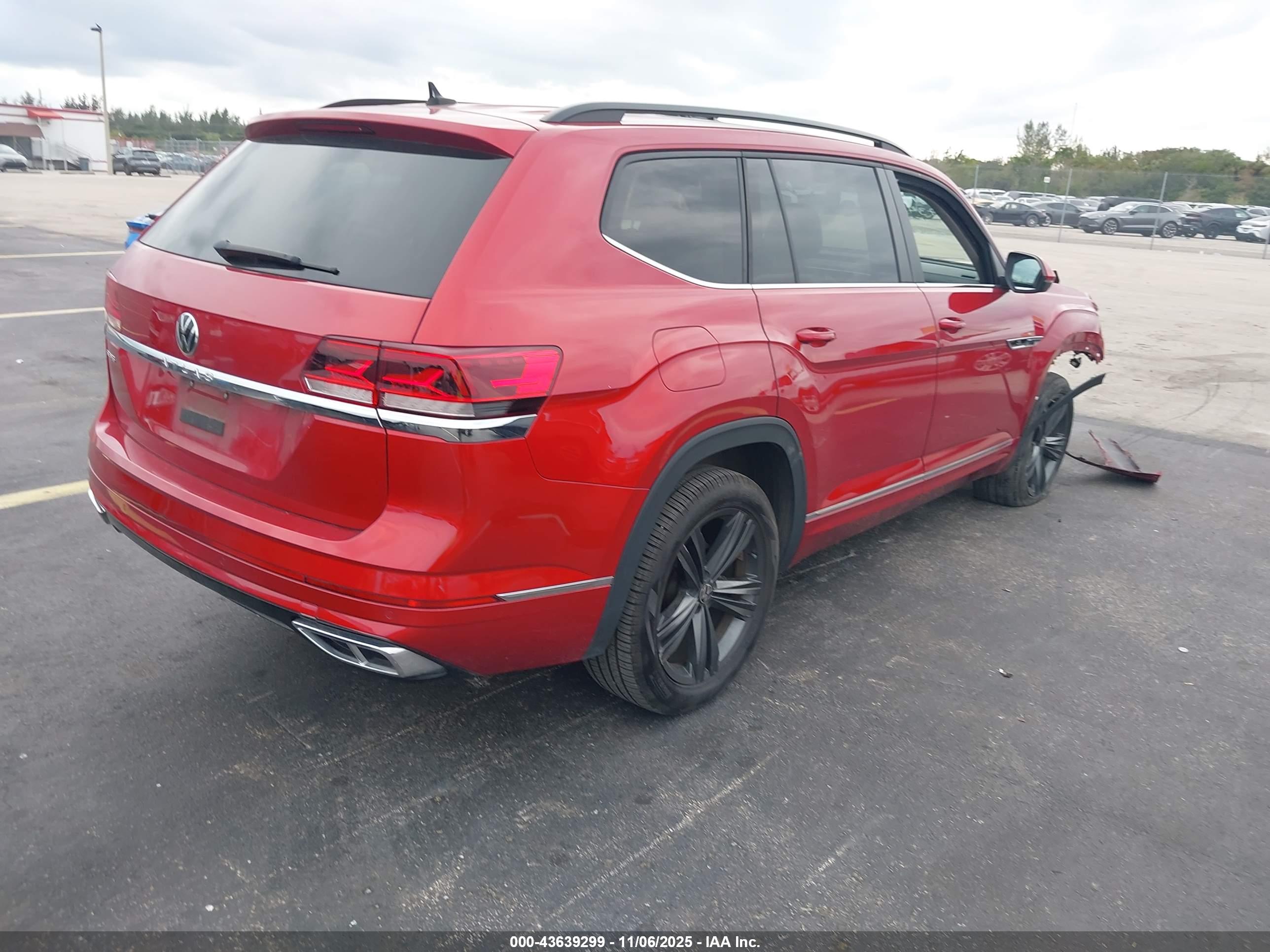 VOLKSWAGEN ATLAS image 4