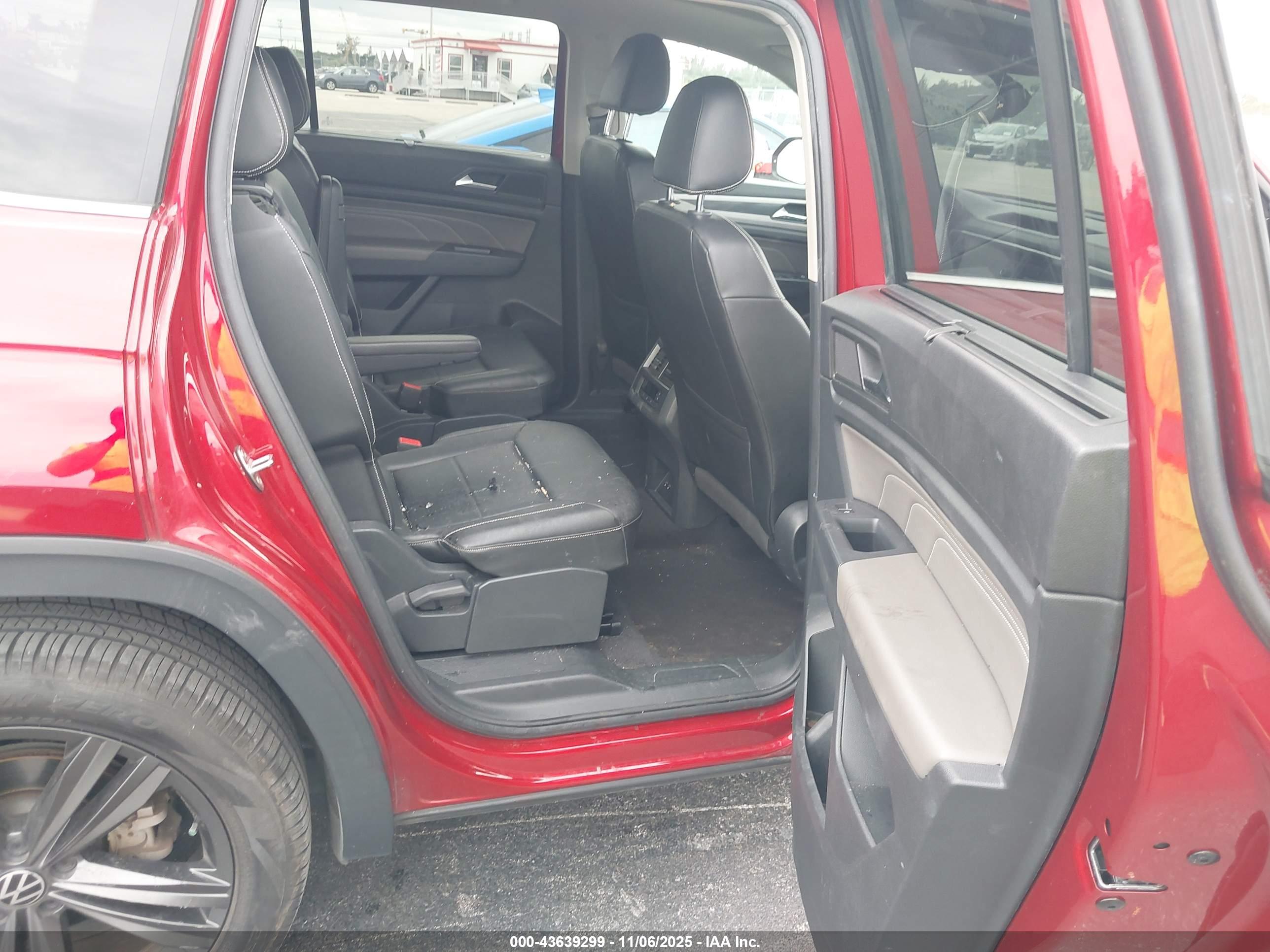 VOLKSWAGEN ATLAS image 8