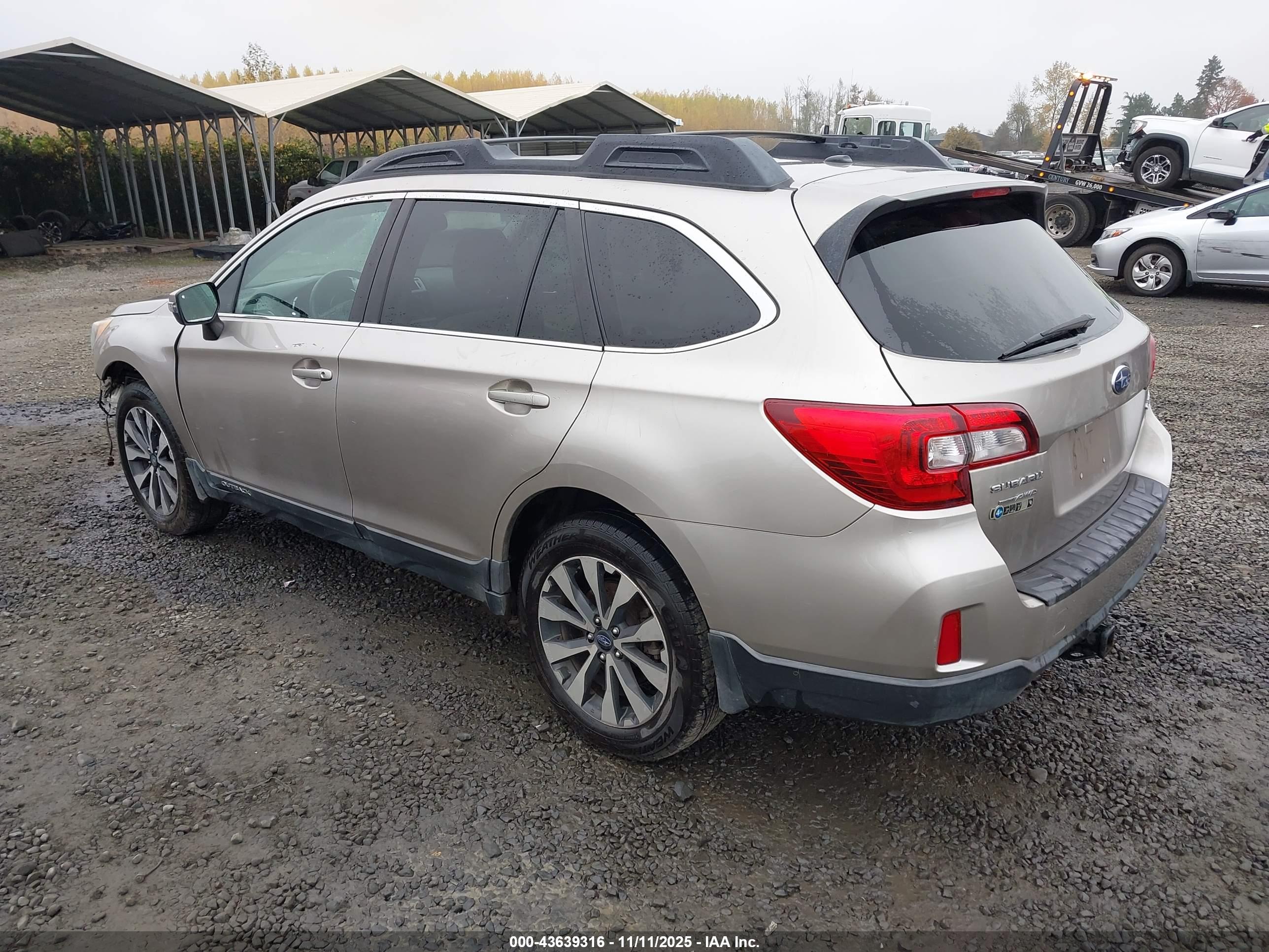 SUBARU OUTBACK image 3