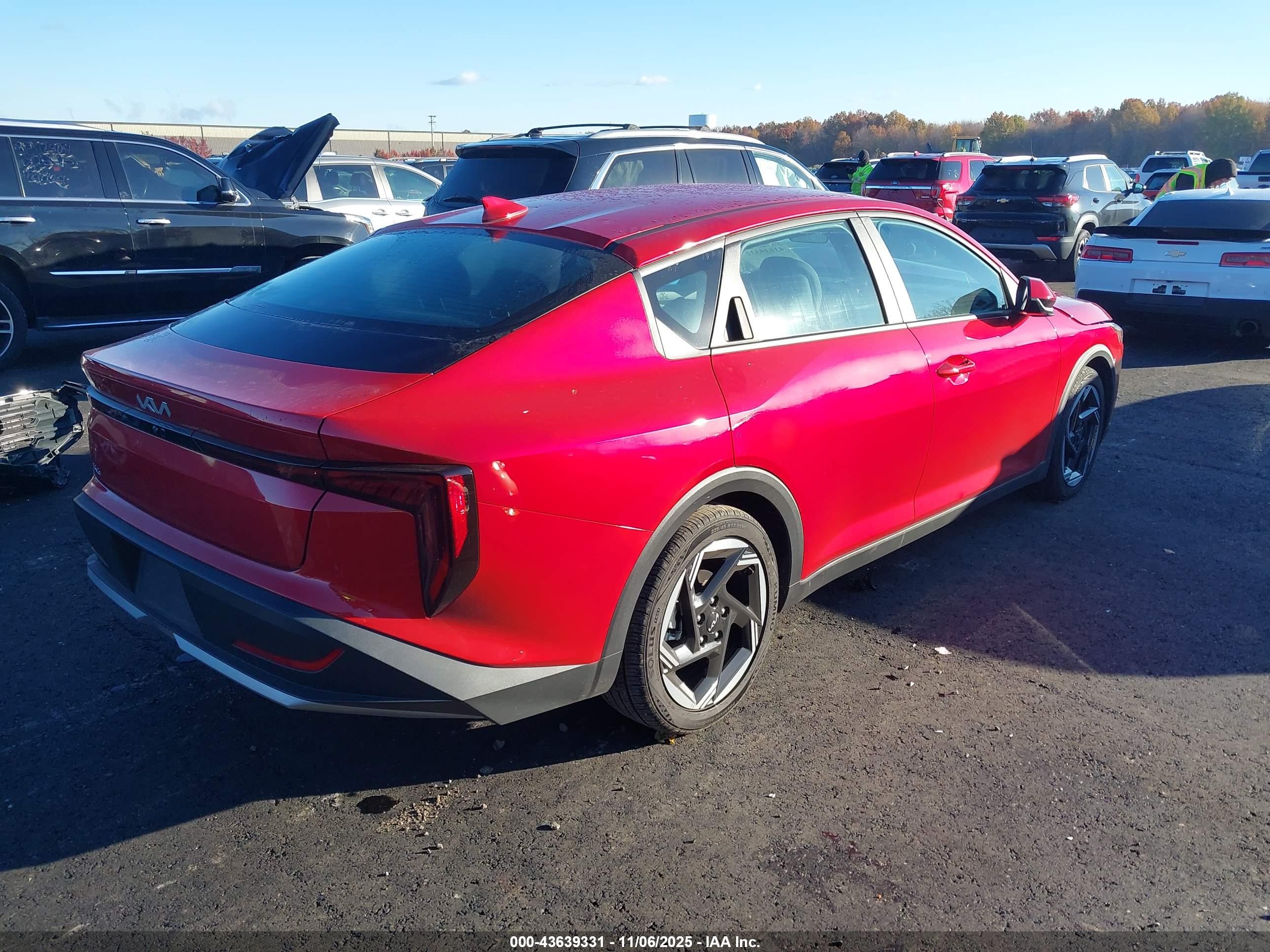 KIA K4 image 4