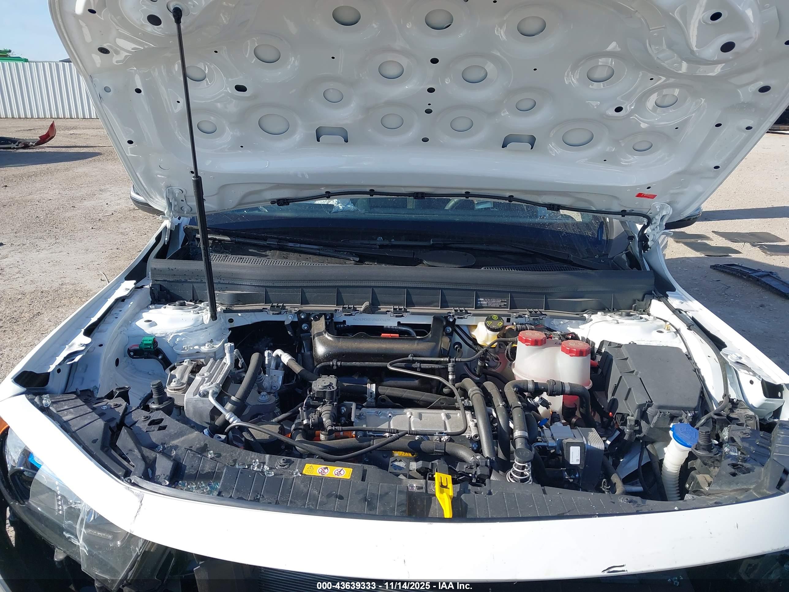 MERCEDES-BENZ EQB image 10