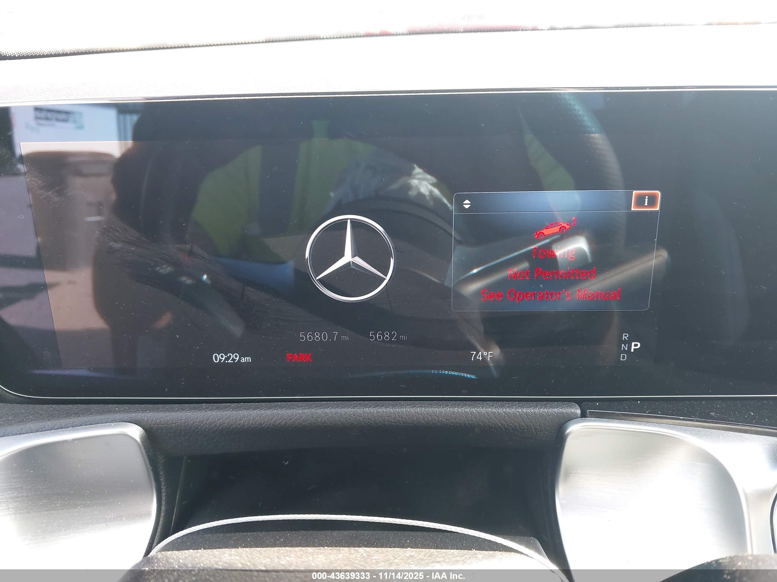 MERCEDES-BENZ EQB image 7