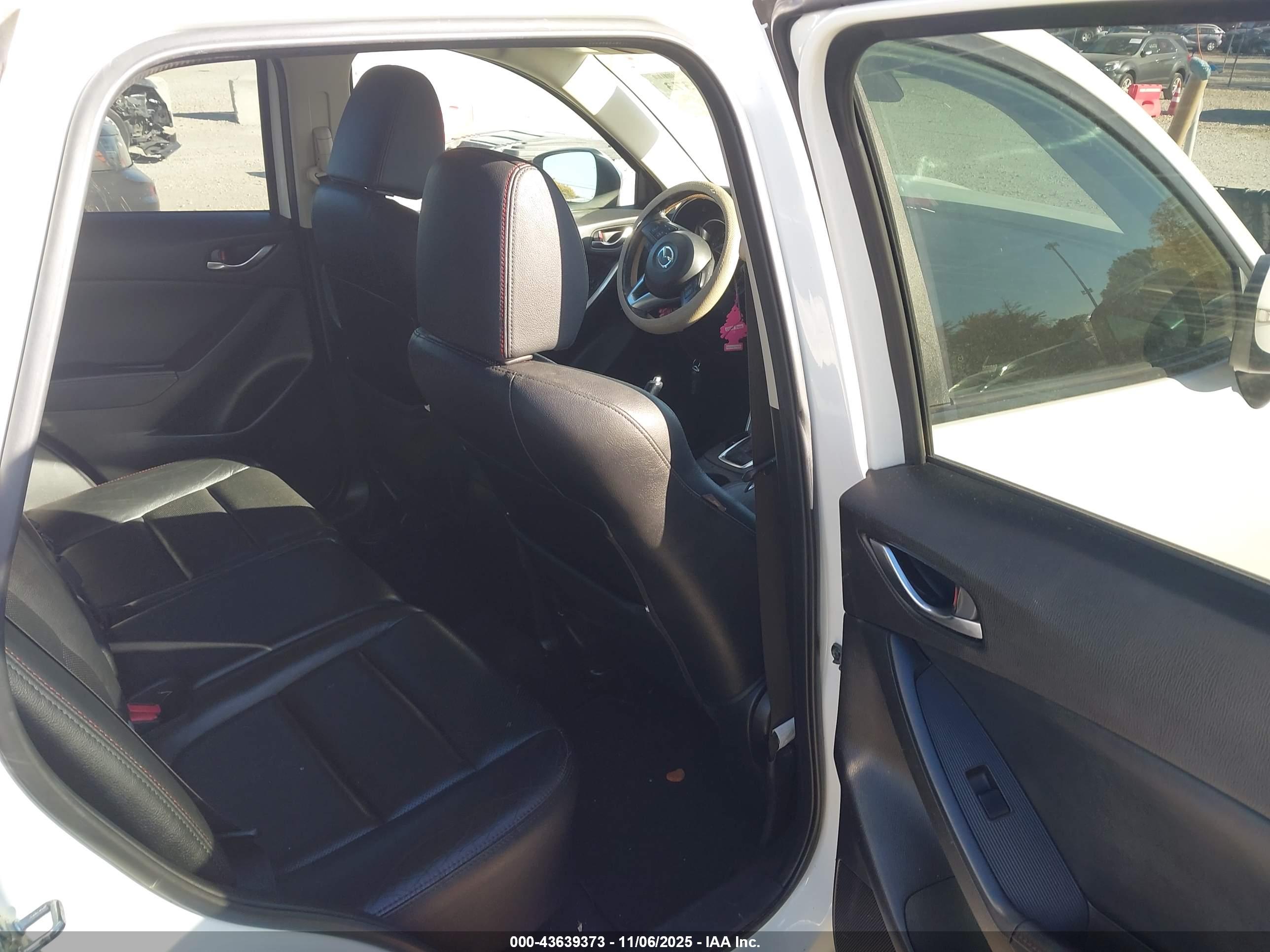 MAZDA CX-5 image 8