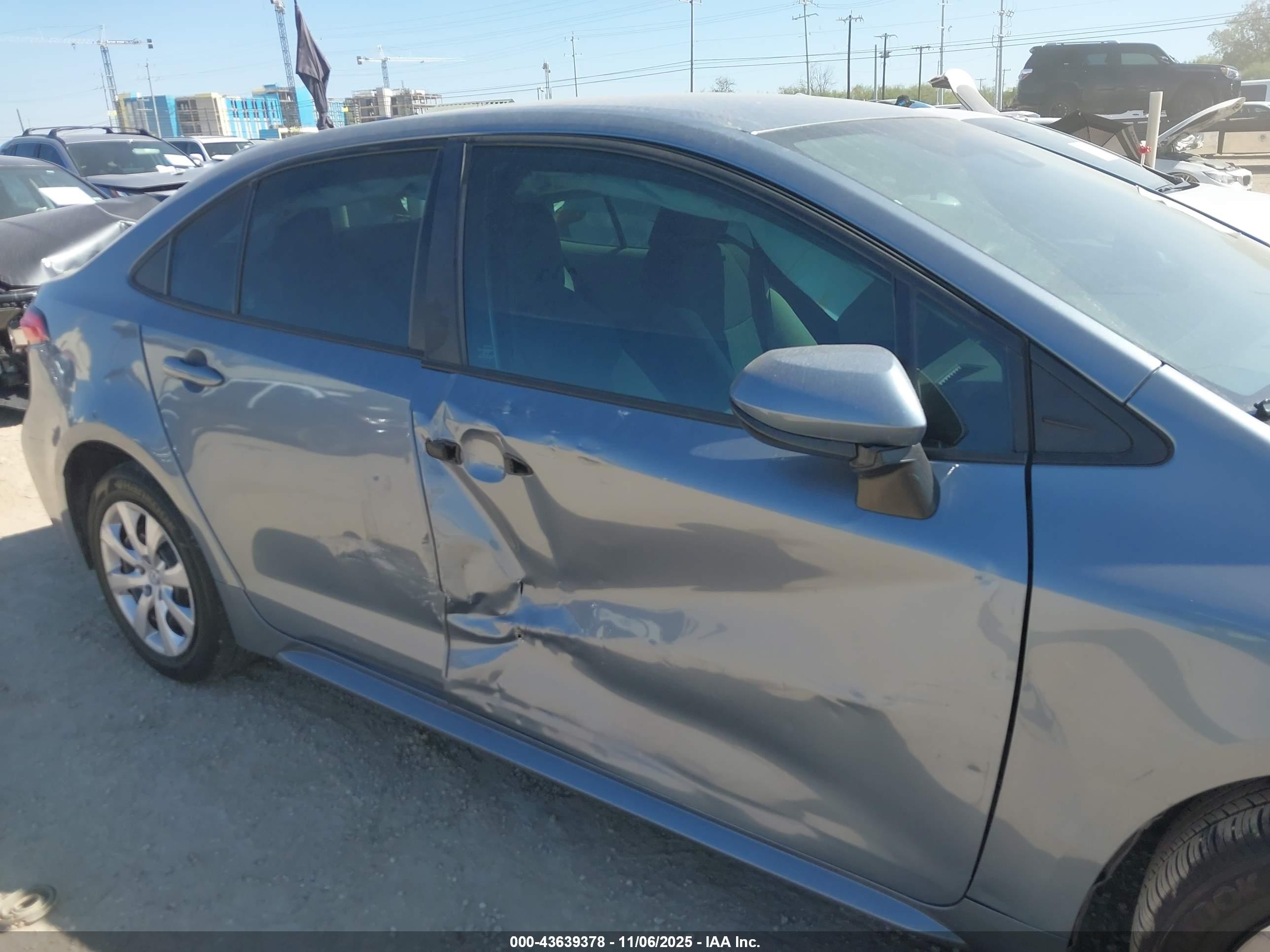 TOYOTA COROLLA image 6