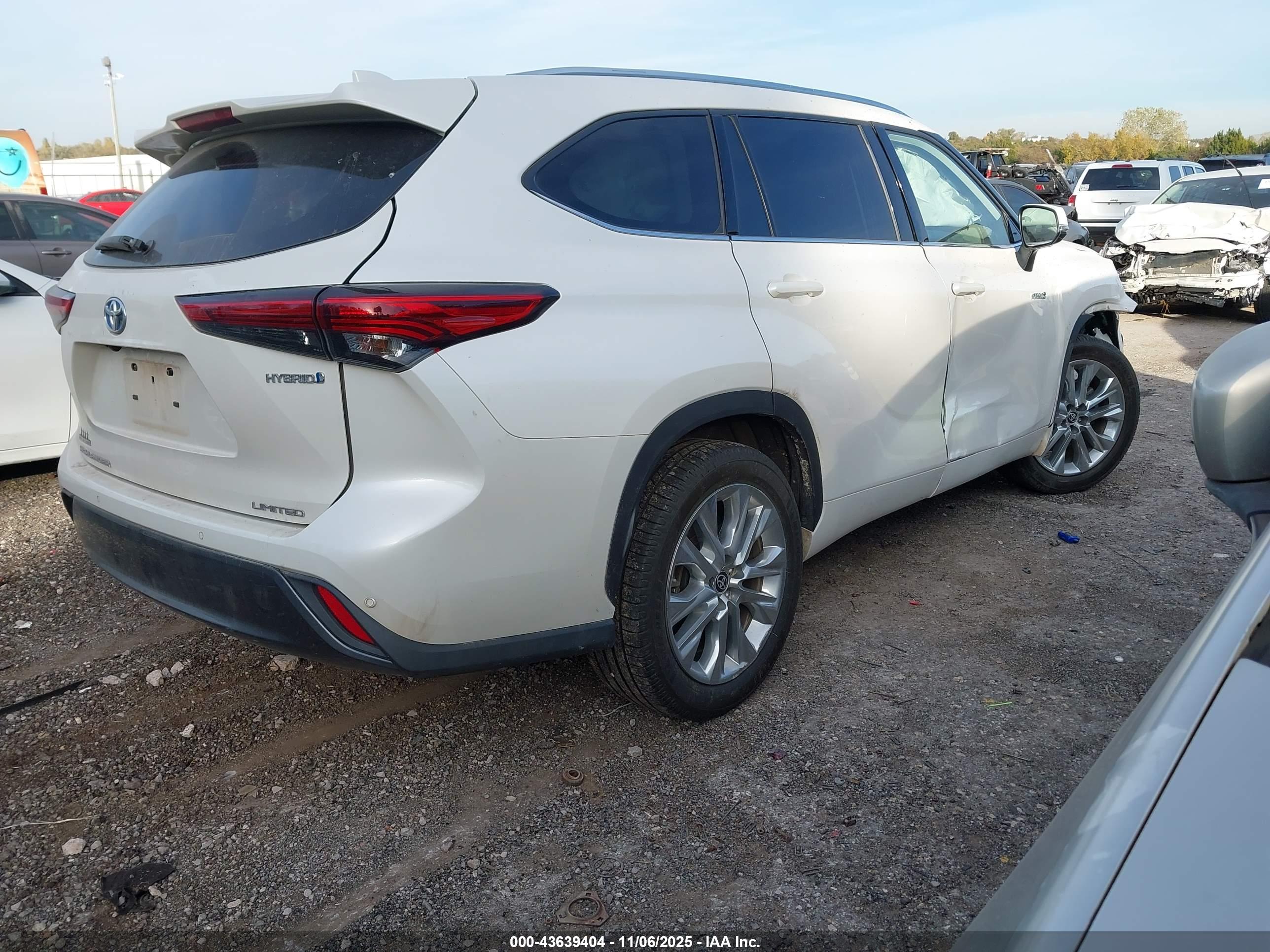 TOYOTA HIGHLANDER image 4