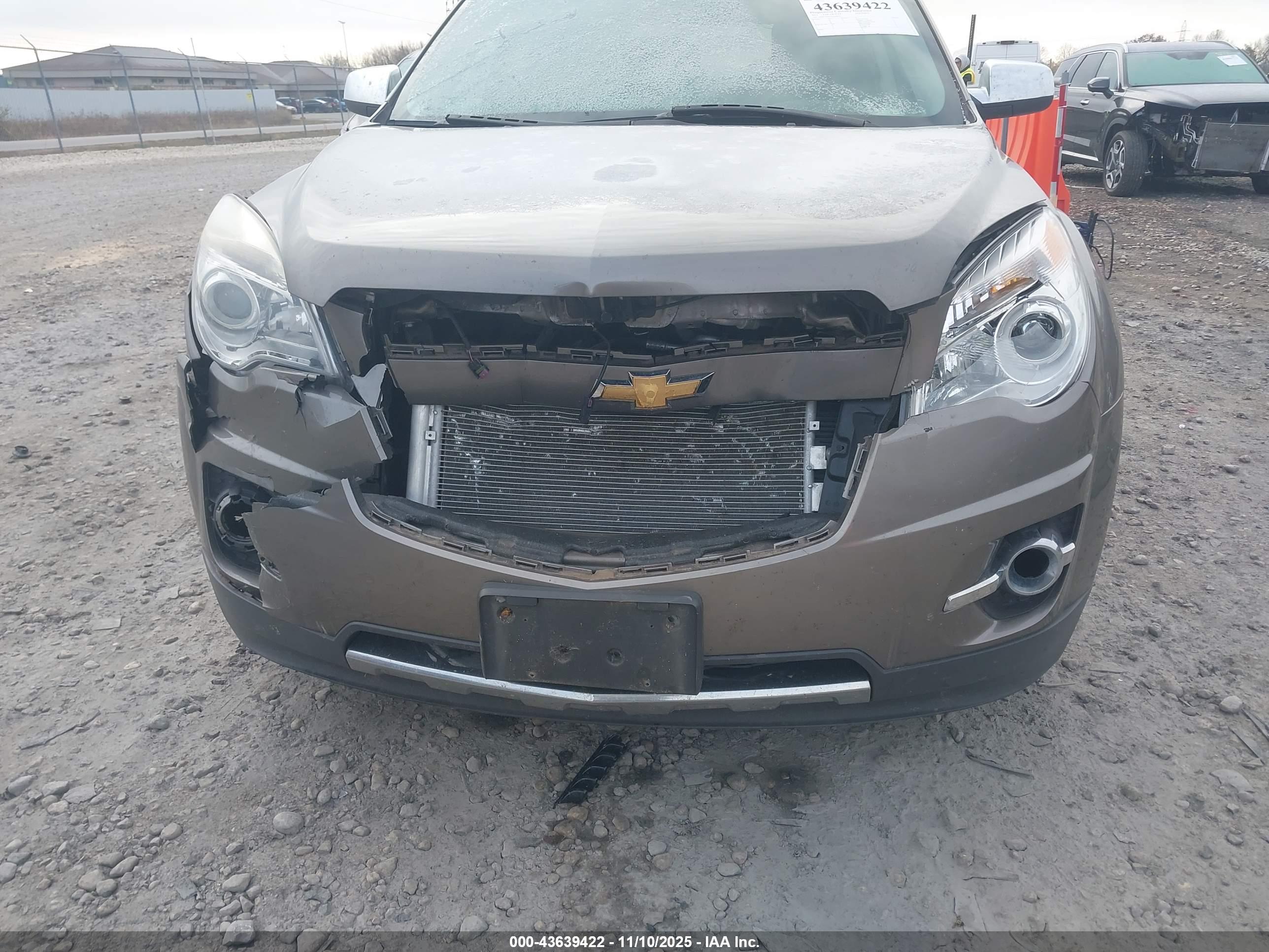 CHEVROLET EQUINOX image 6