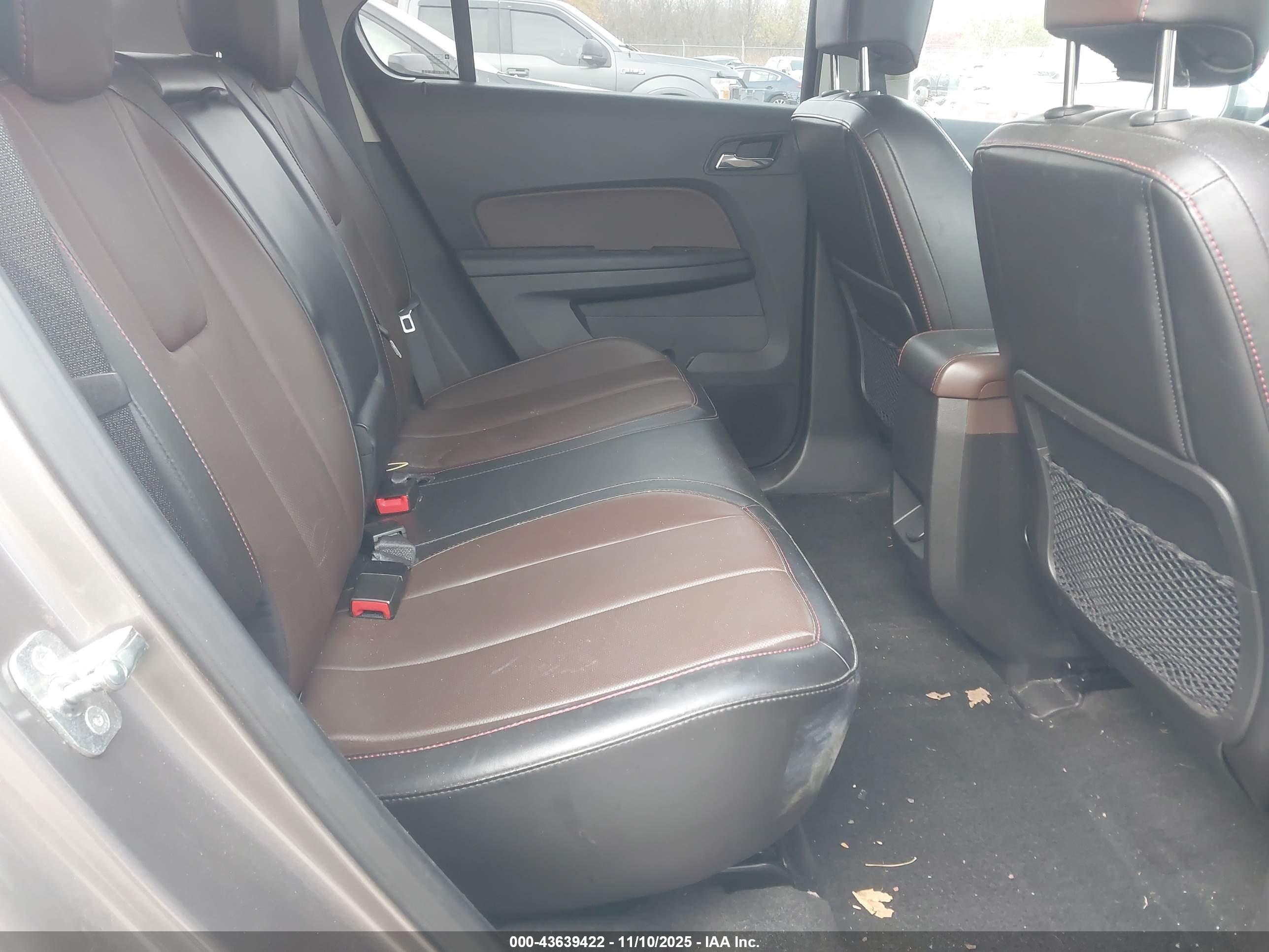 CHEVROLET EQUINOX image 8