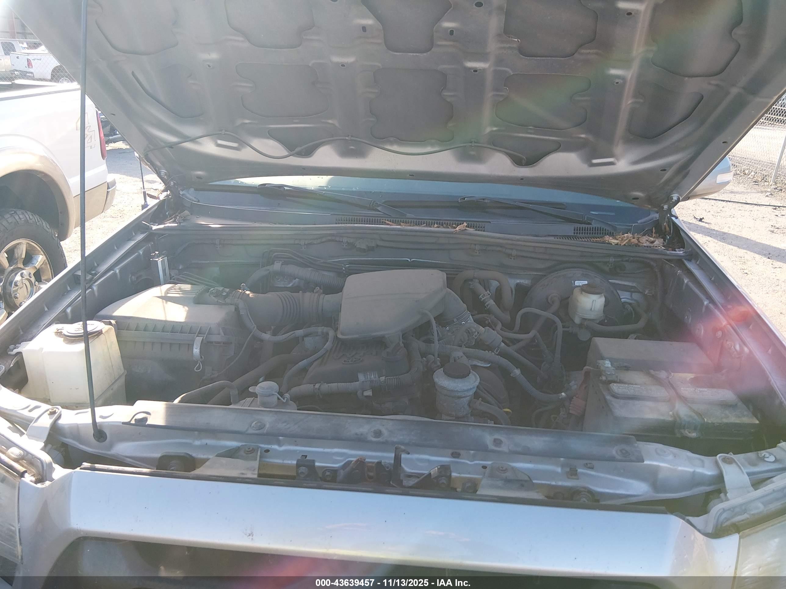TOYOTA TACOMA image 10