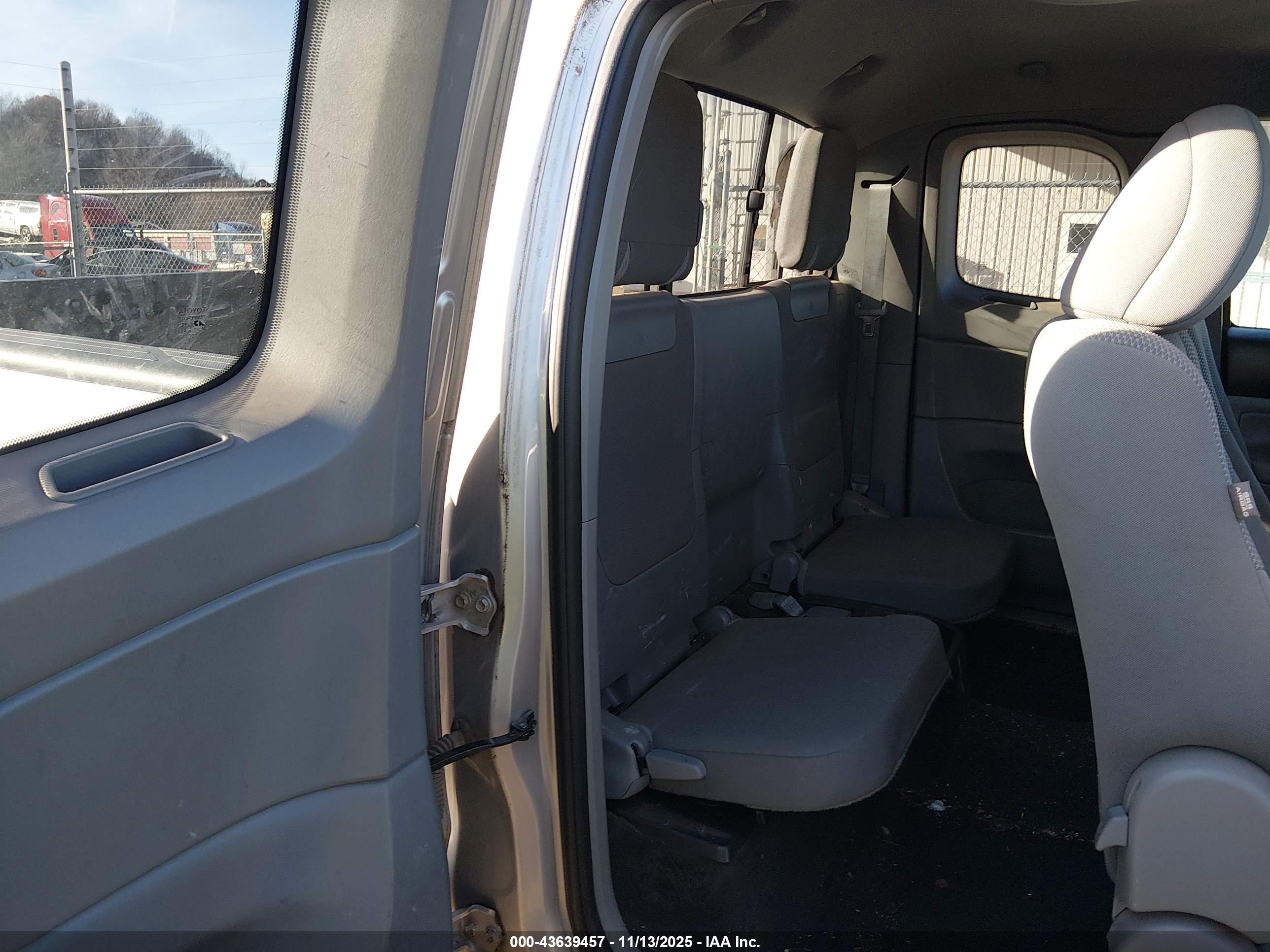 TOYOTA TACOMA image 8