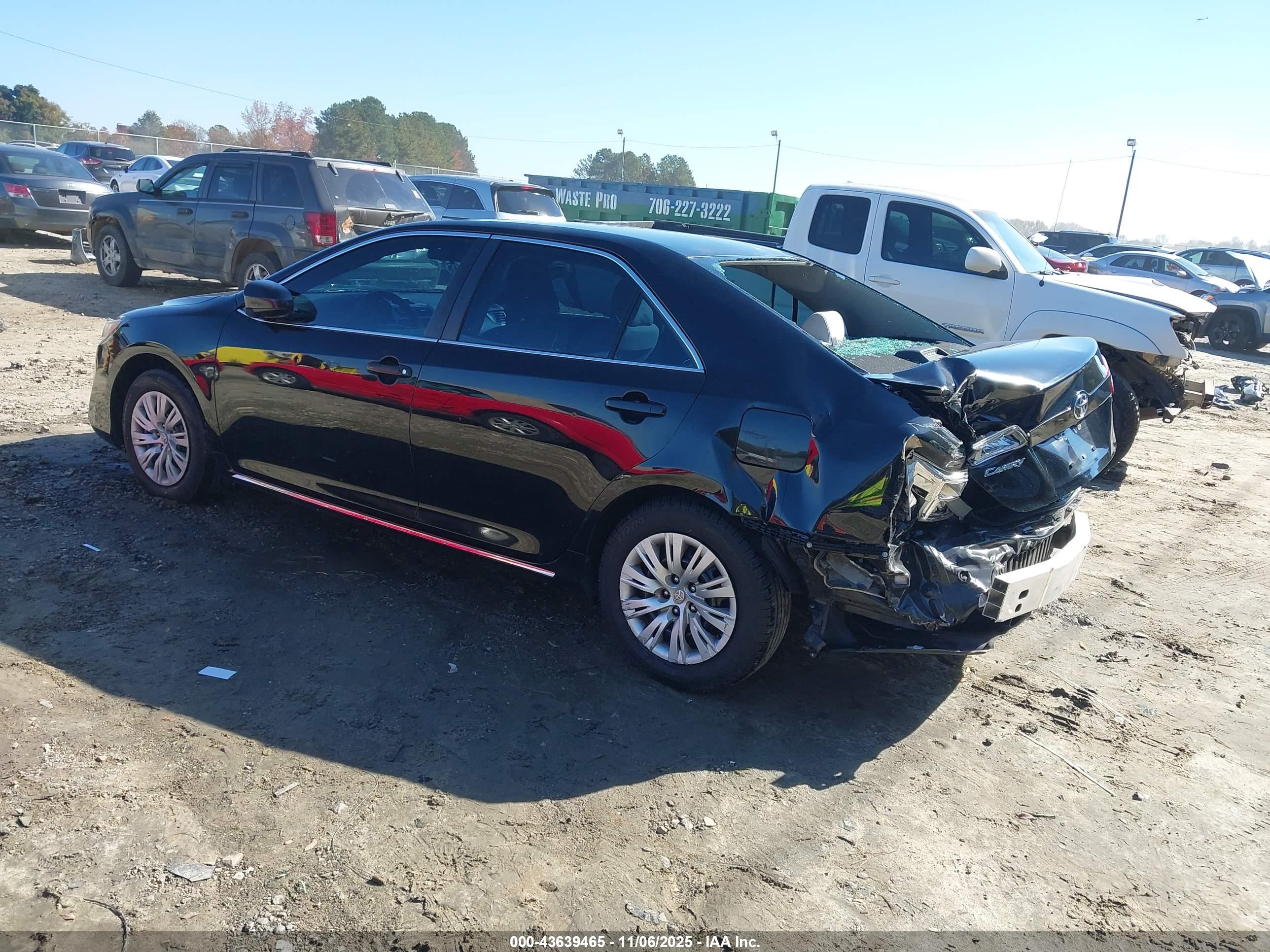 TOYOTA CAMRY image 3