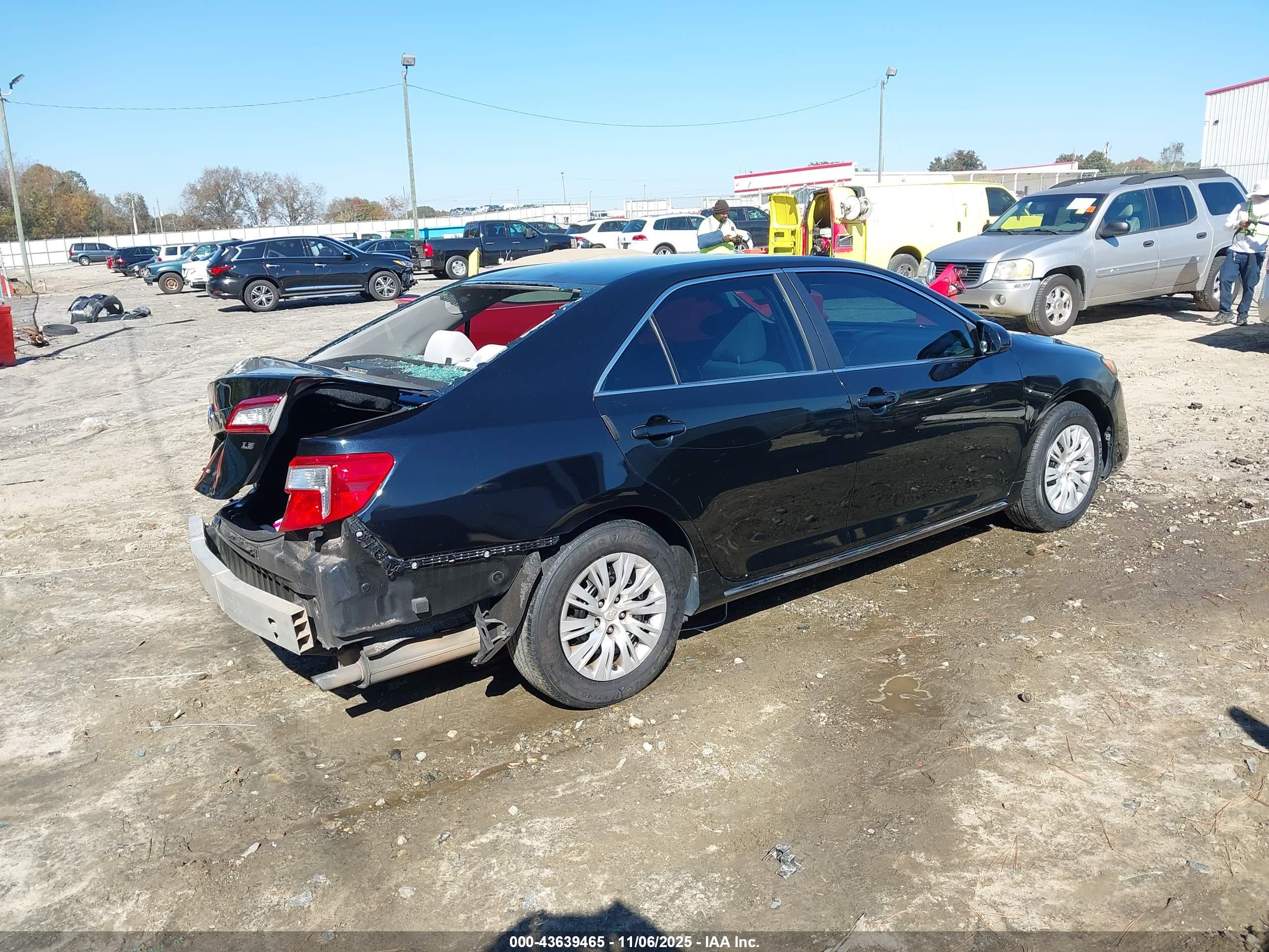 TOYOTA CAMRY image 4