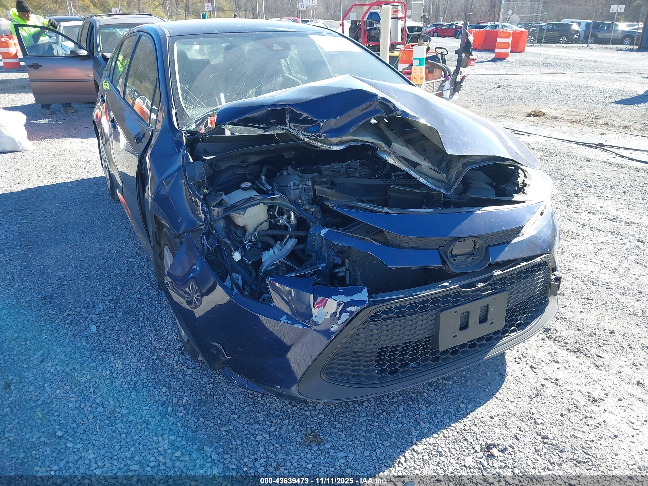 TOYOTA COROLLA image 6