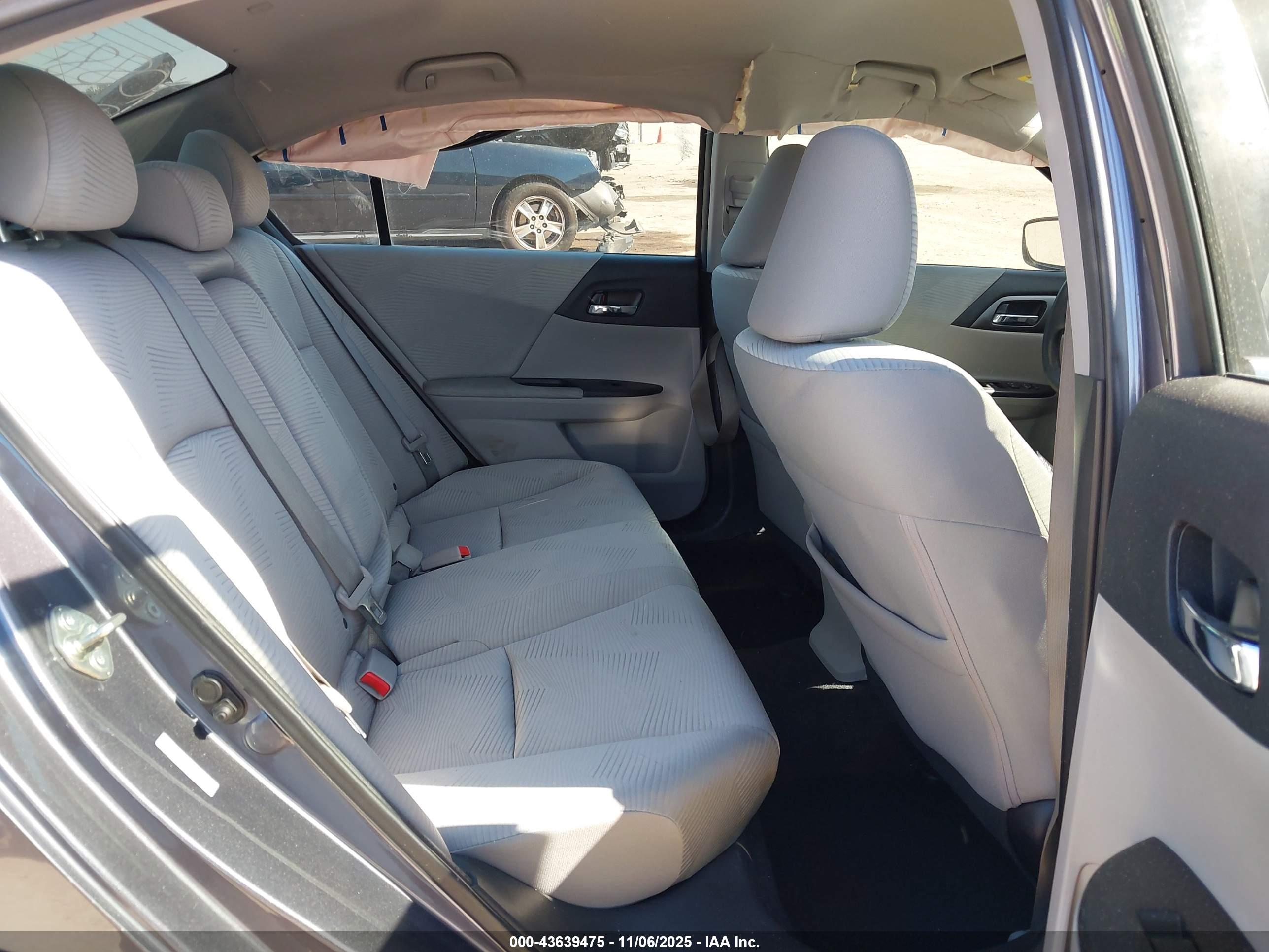 HONDA ACCORD image 8