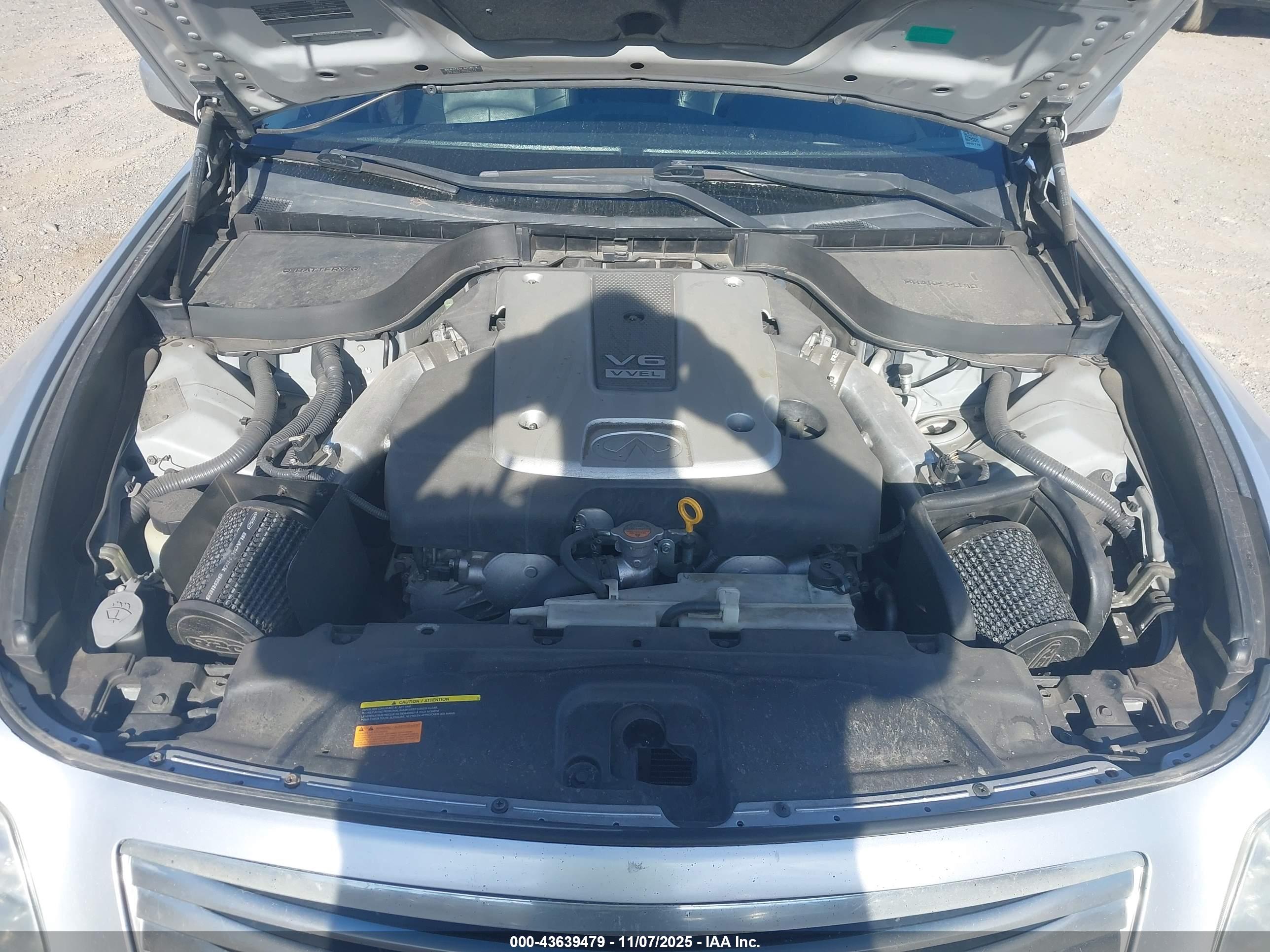 INFINITI G37 image 10