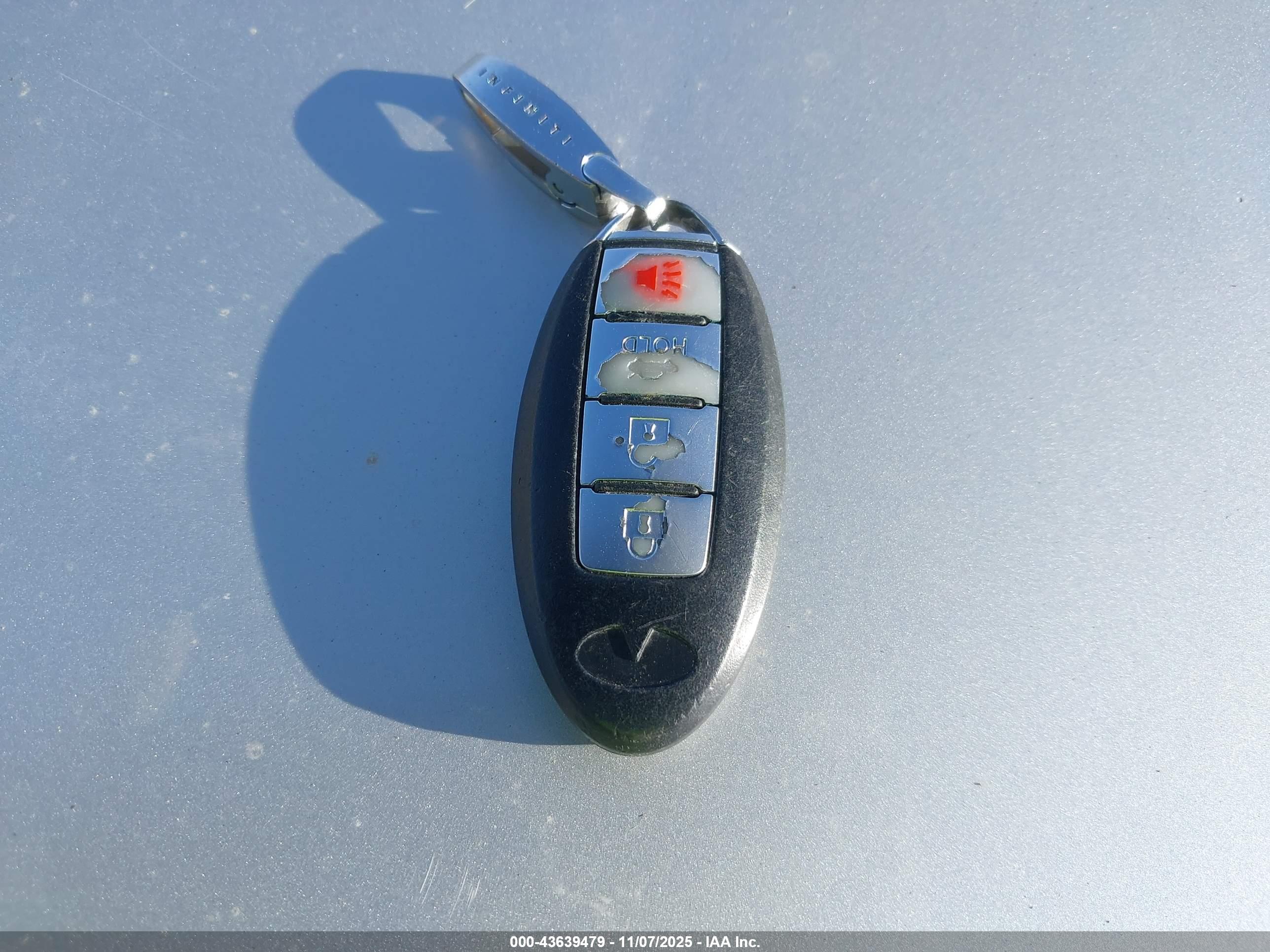 INFINITI G37 image 11